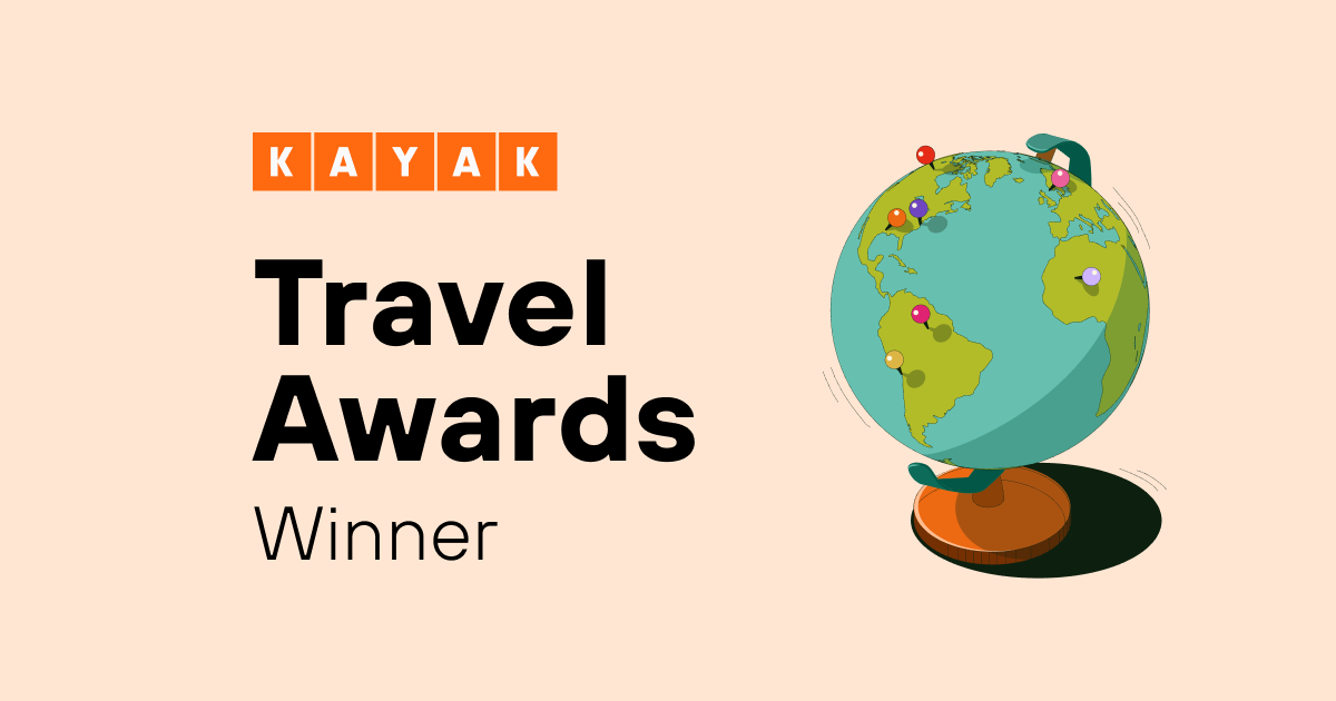 Gráfico del ganador de los premios Kayak Travel Awards con un globo terráqueo y el logotipo de Kayak.