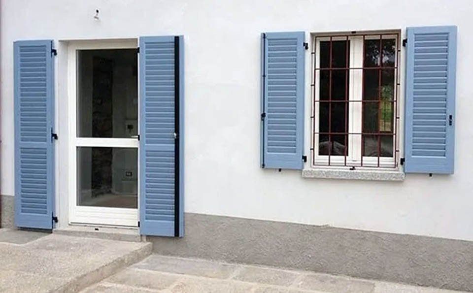 Persiana azzurra