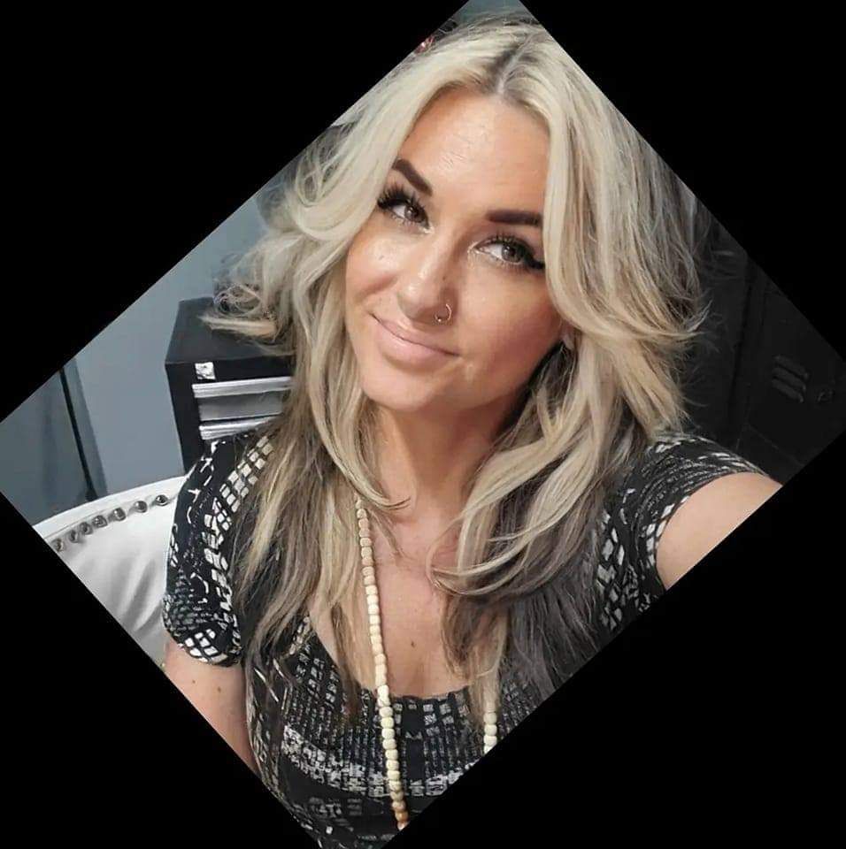 Dawn - Senior Stylist