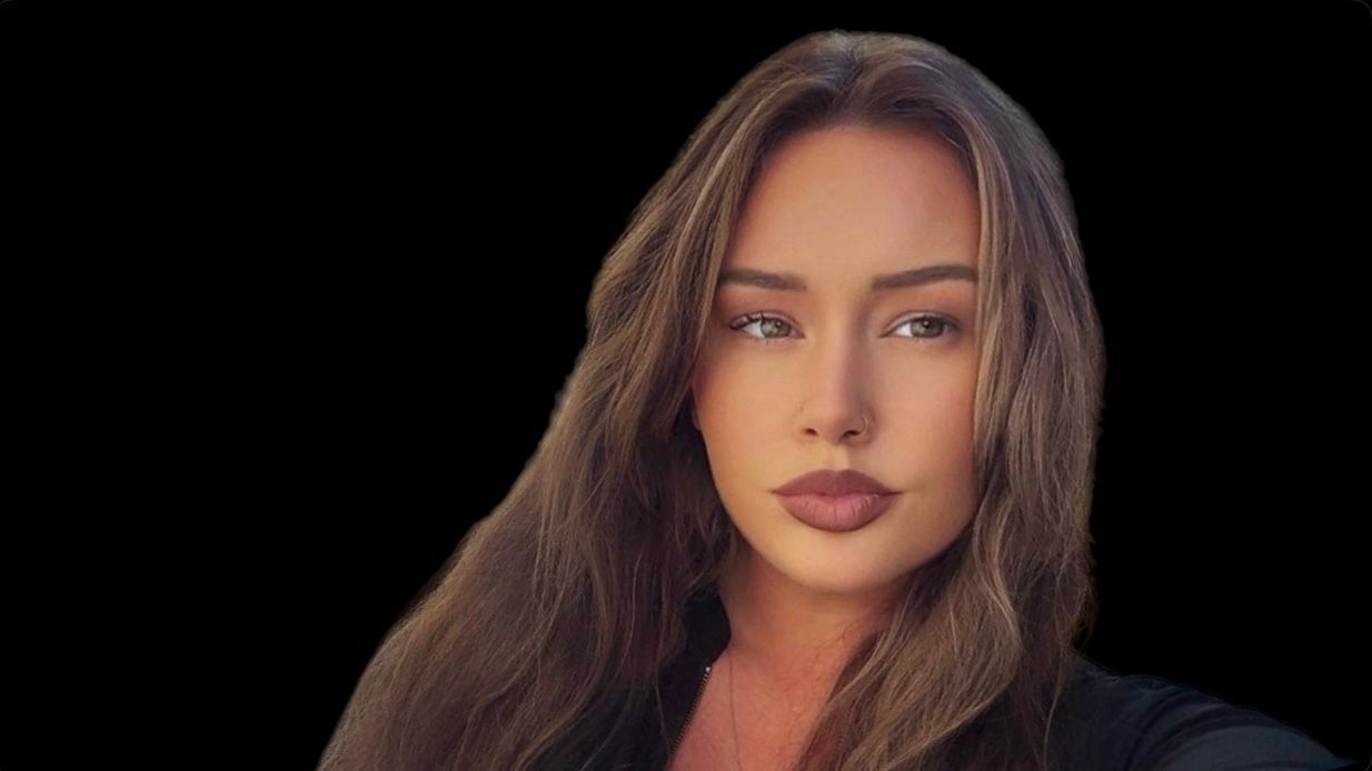 Hannah - Stylist/ Makeup Artist