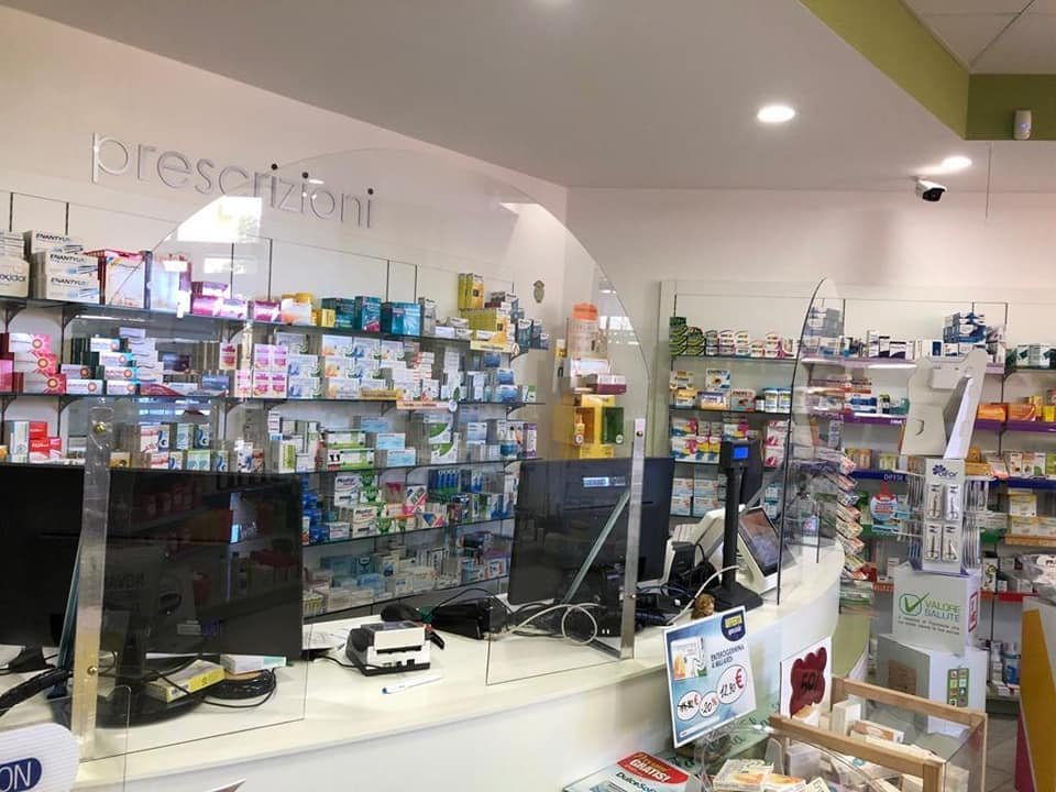 interno della farmacia