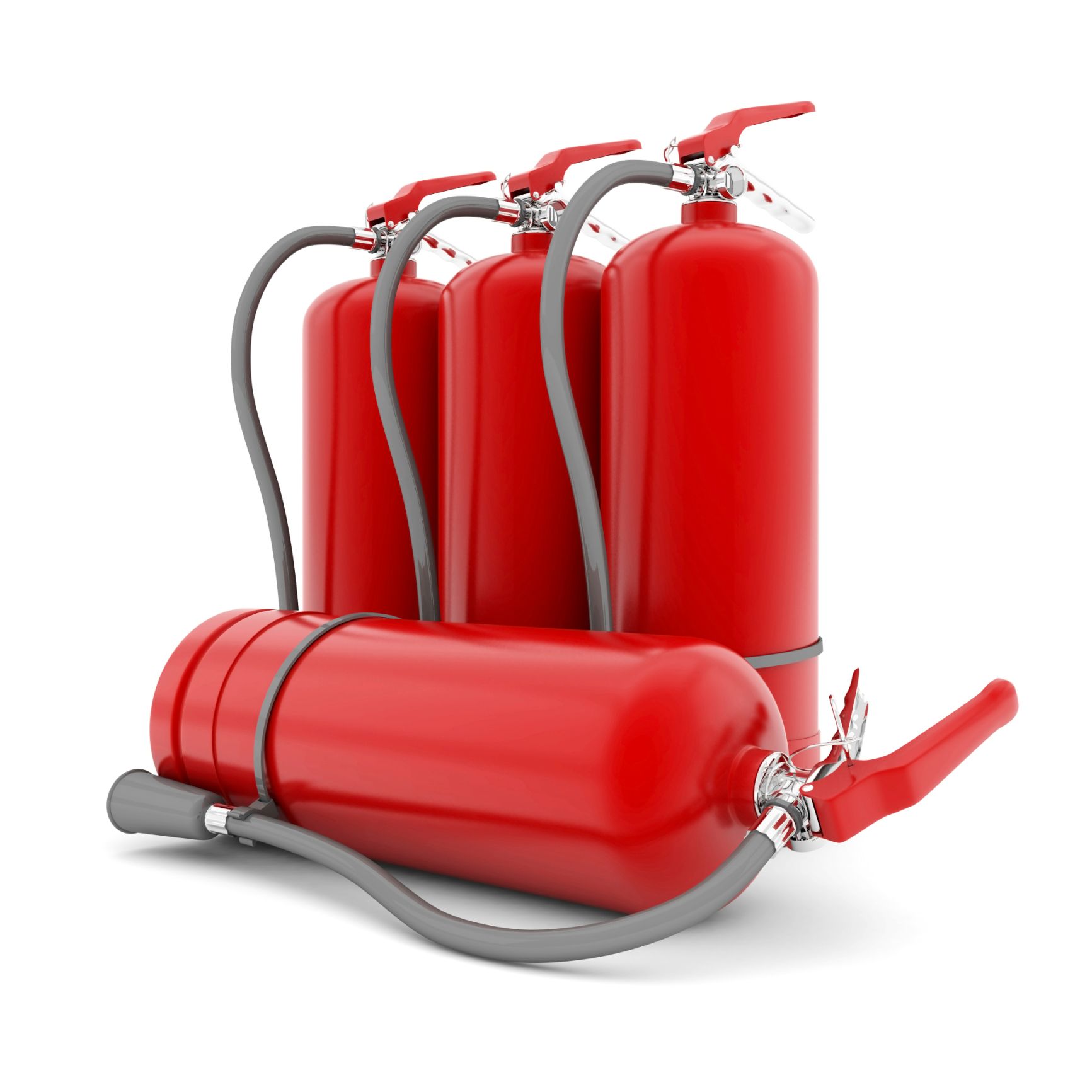 Cuatro extintores rojos están apilados uno encima del otro sobre un fondo blanco.