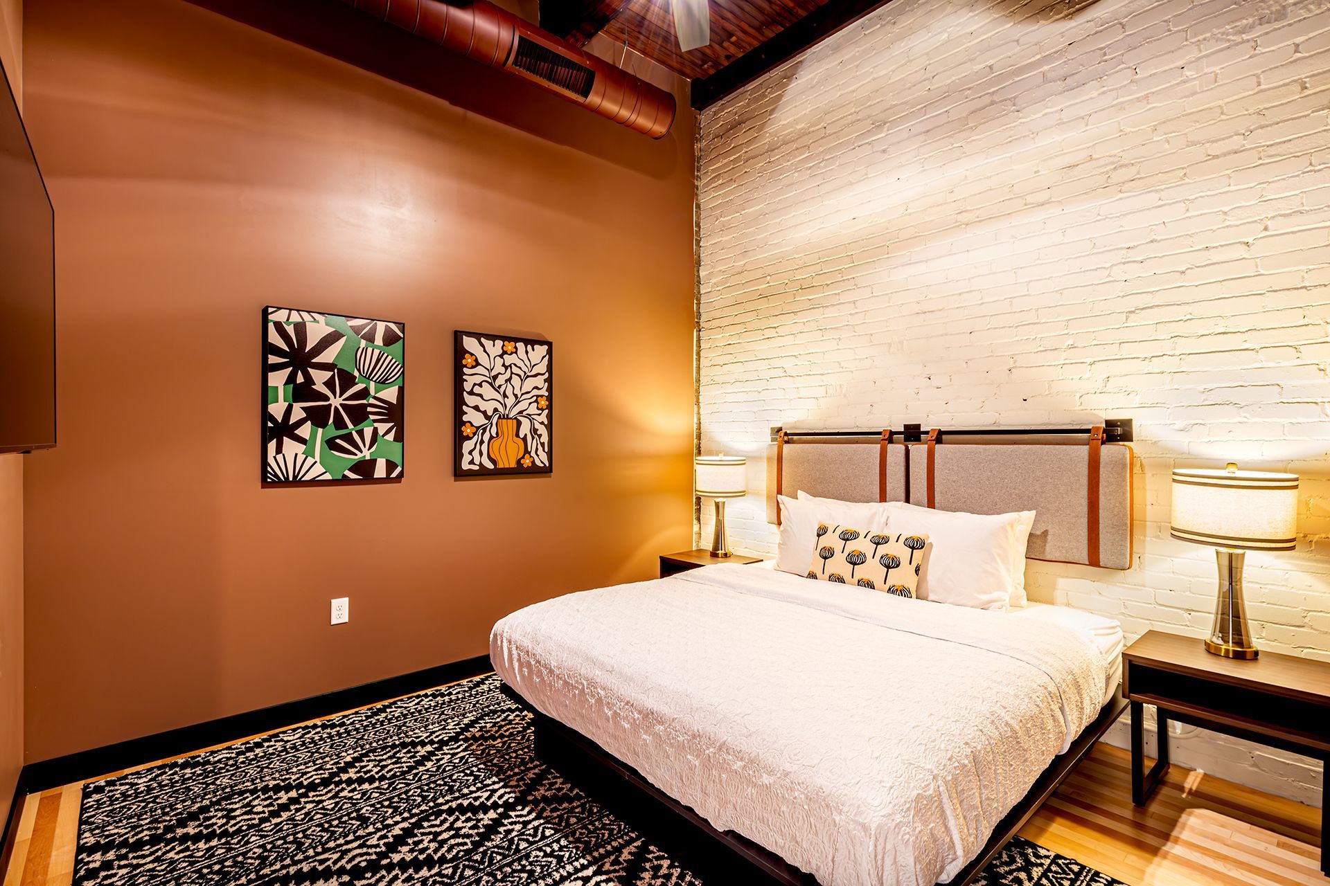 short term stay bedroom