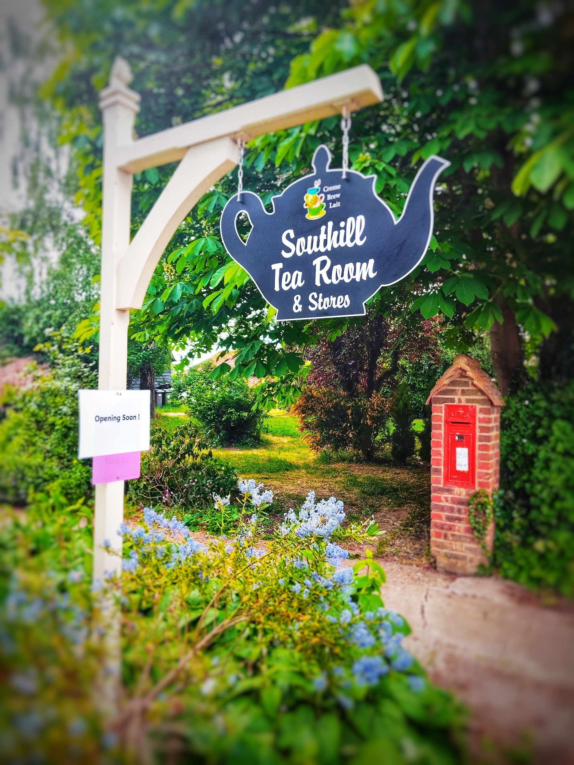 Bespoked Shaped Signs