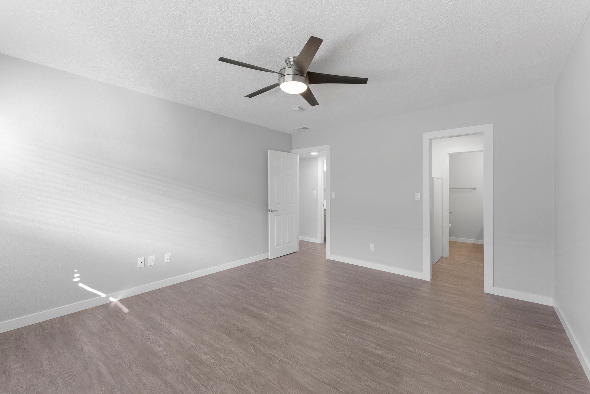 Gallery Grove House Apartments Orange, CA