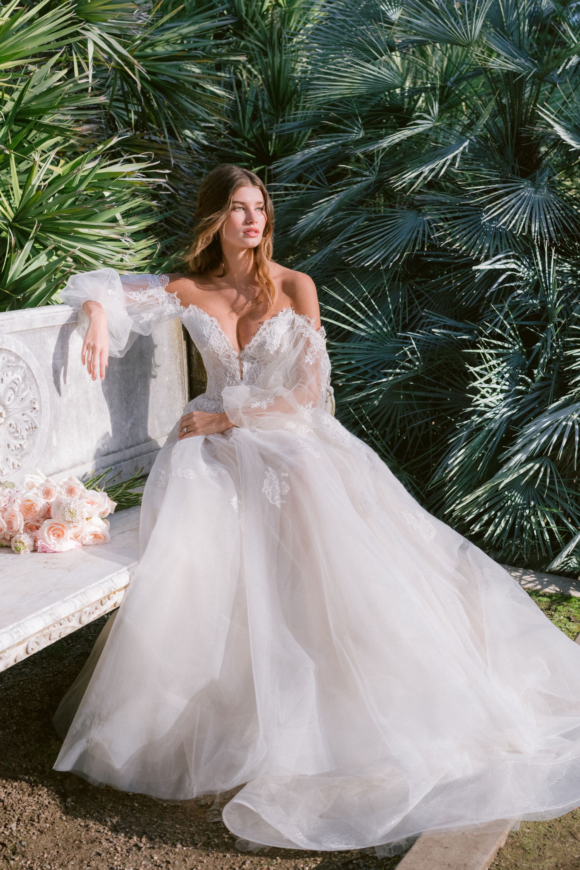 Monique Lhuillier Wedding Dresses L elite