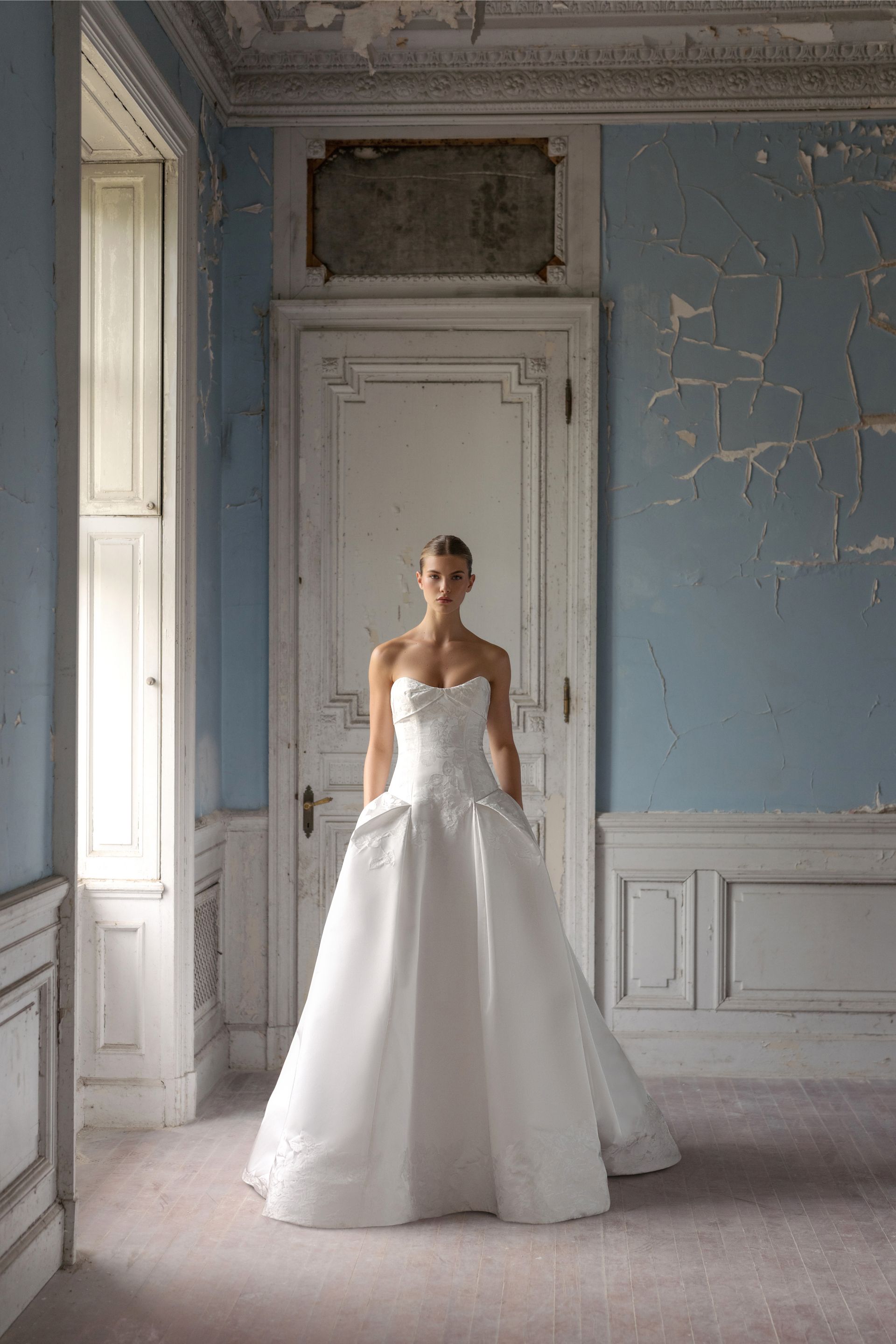Anne Barge's wedding gowns