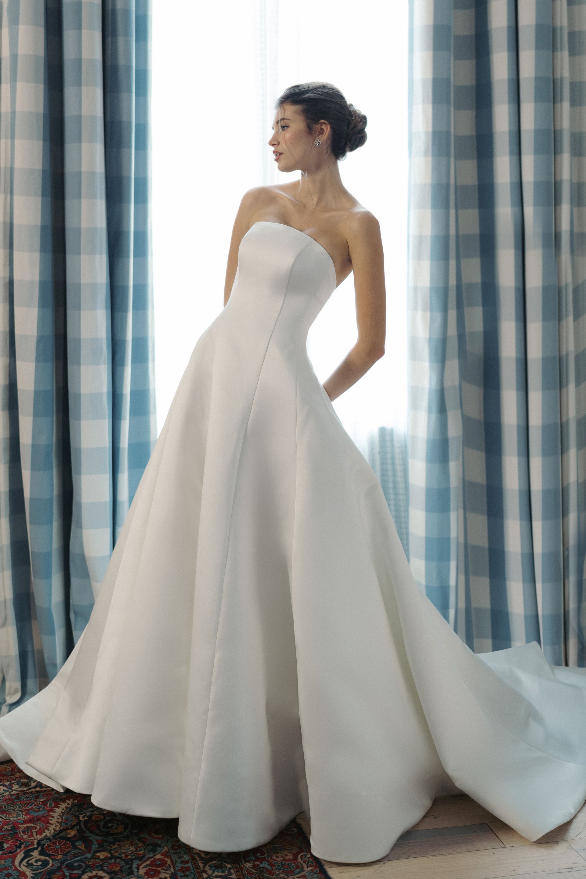 Anne Barge's wedding gowns