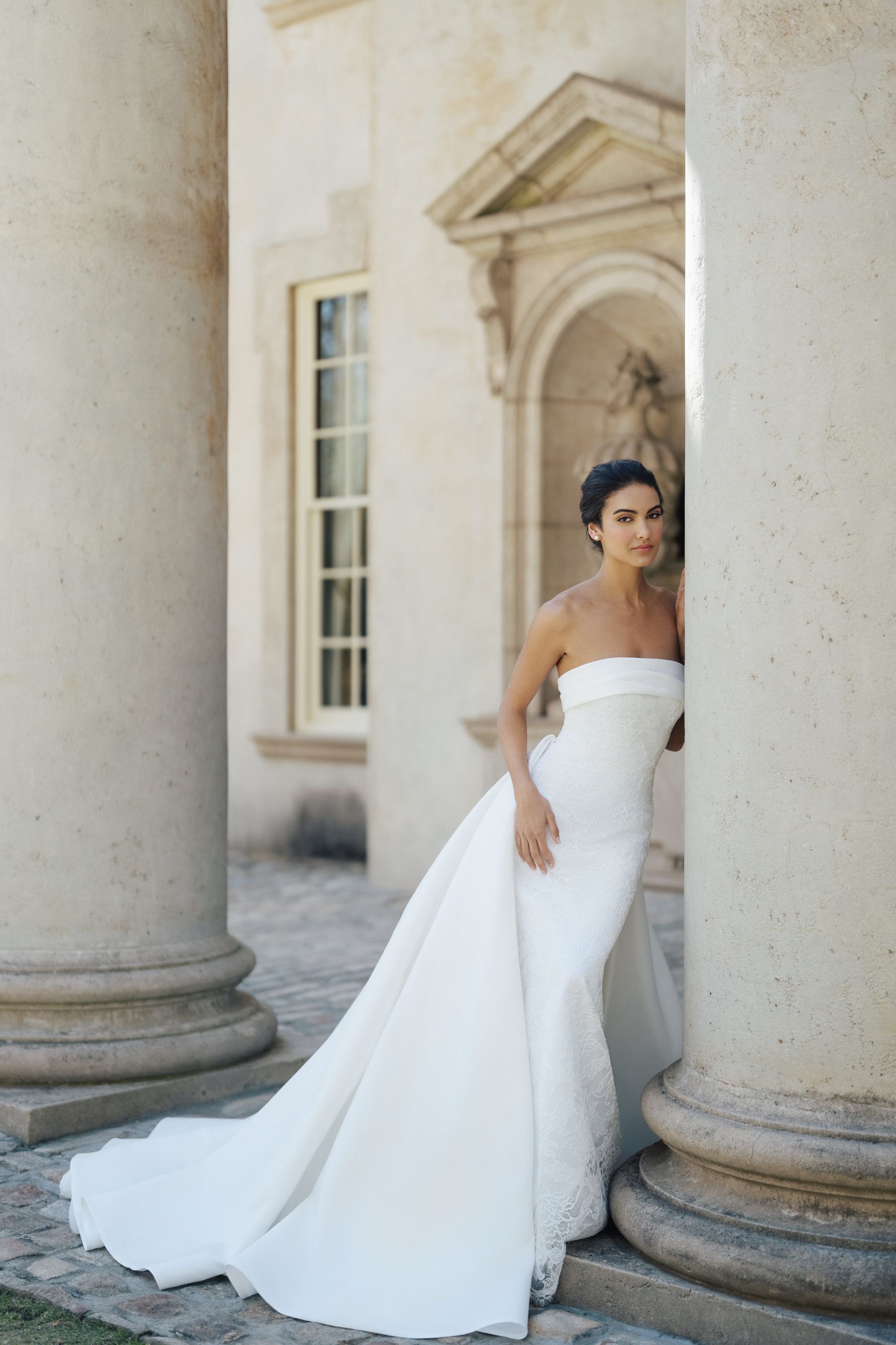 Anne Barge's wedding gowns