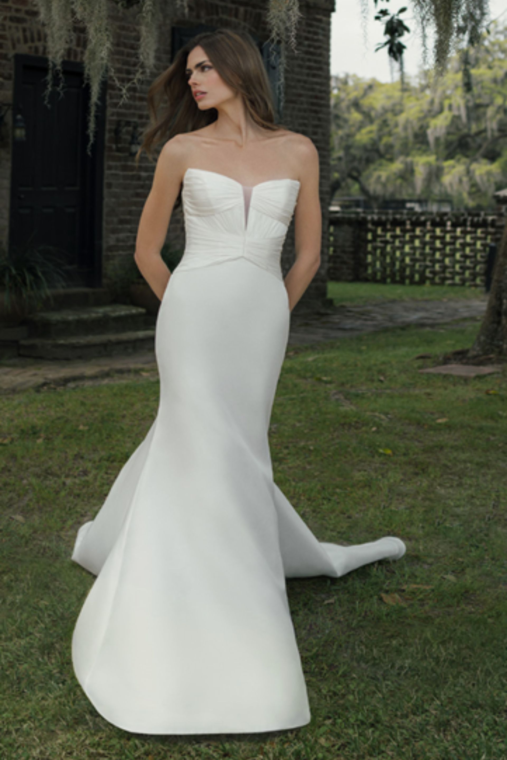Anne Barge's wedding gowns
