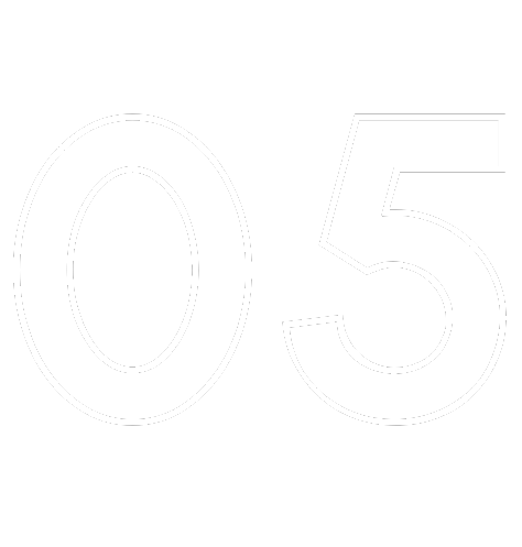 Le chiffre « 05 » est inscrit en blanc sur un fond blanc.