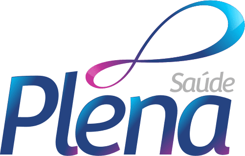 Logo da Plena Saúde em azul e roxo, com símbolo em forma de laço sobre o texto.