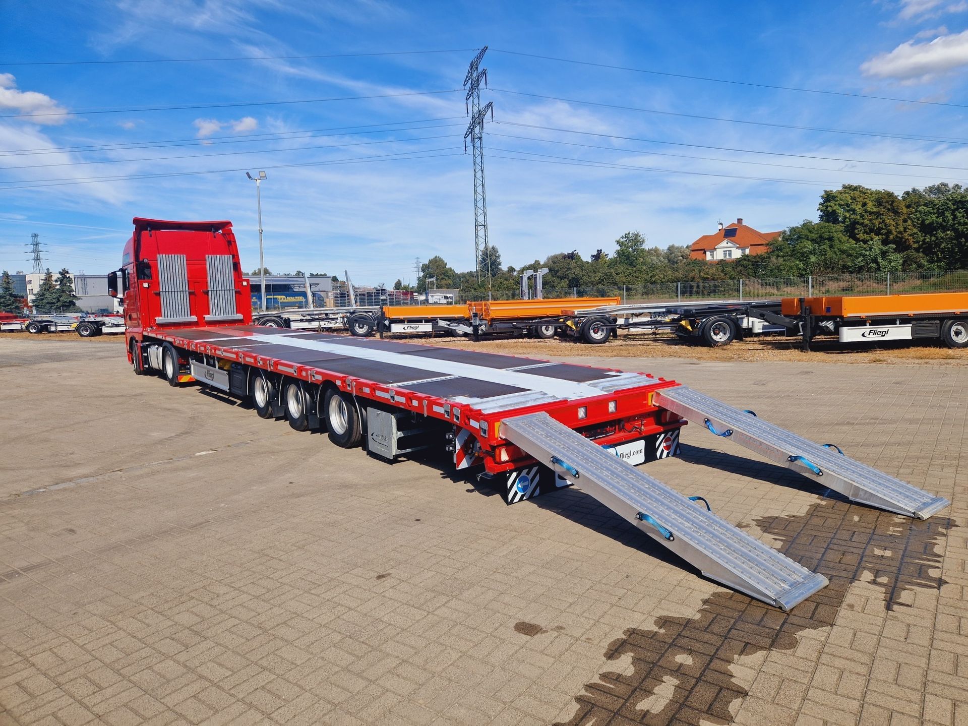 Išplečiama žemos platformos puspriekabė 7,5m Fliegl/Hangler Telemega