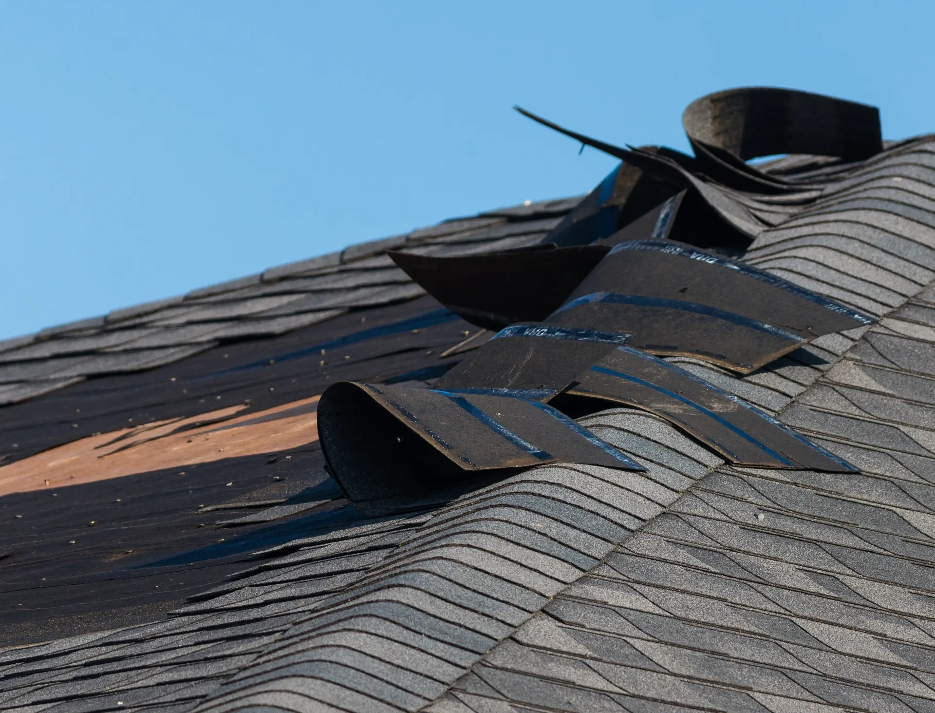 A roof with a lot of shingles on it