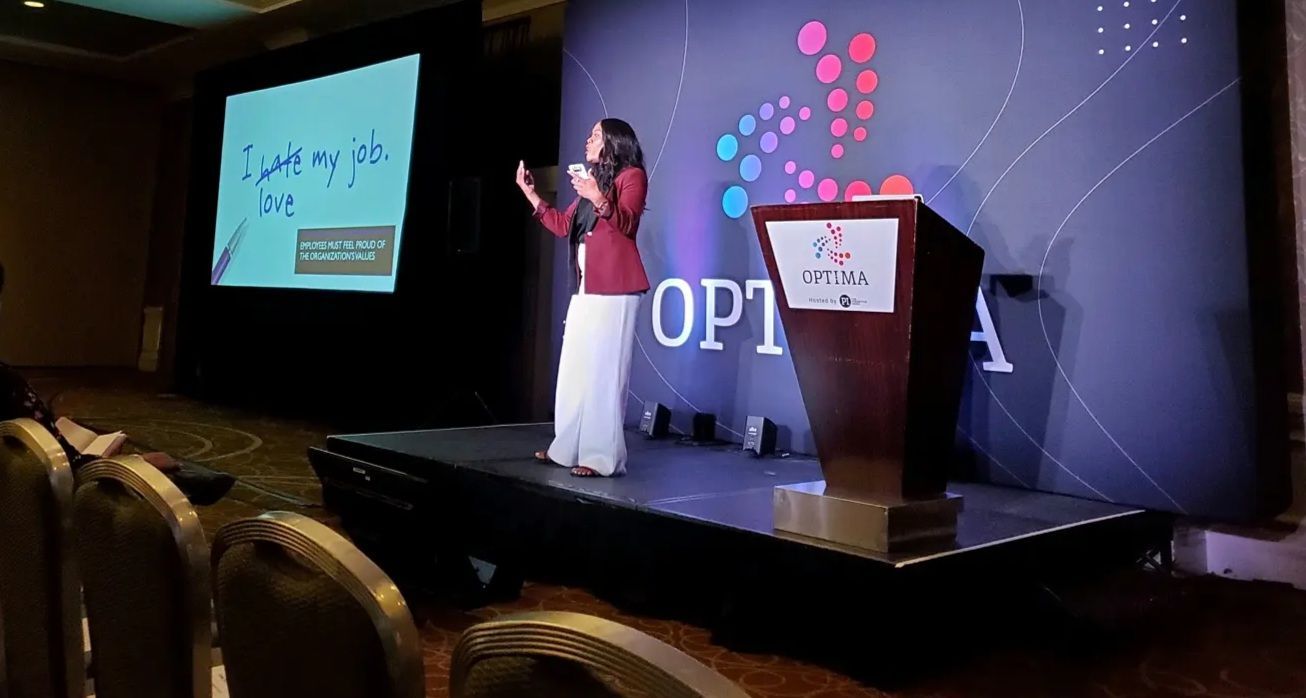 Public Speaking + Presentation Skills