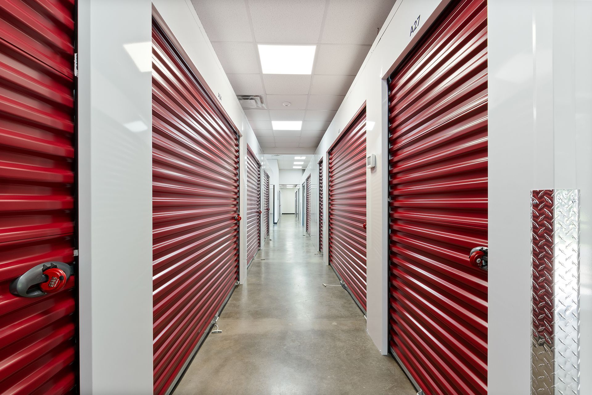 climate controlled storage units in Maumelle, AR