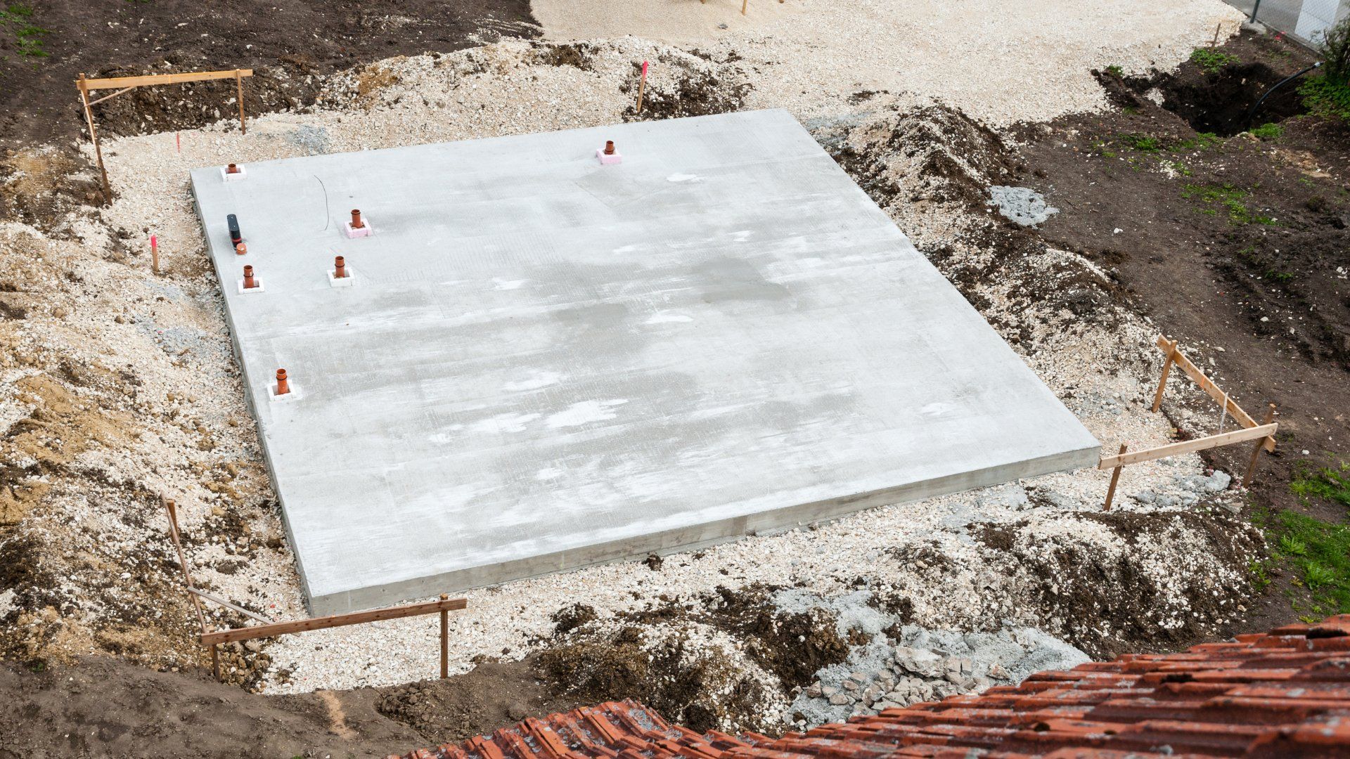 This is a picture of a freshly poured concrete slab on grade.