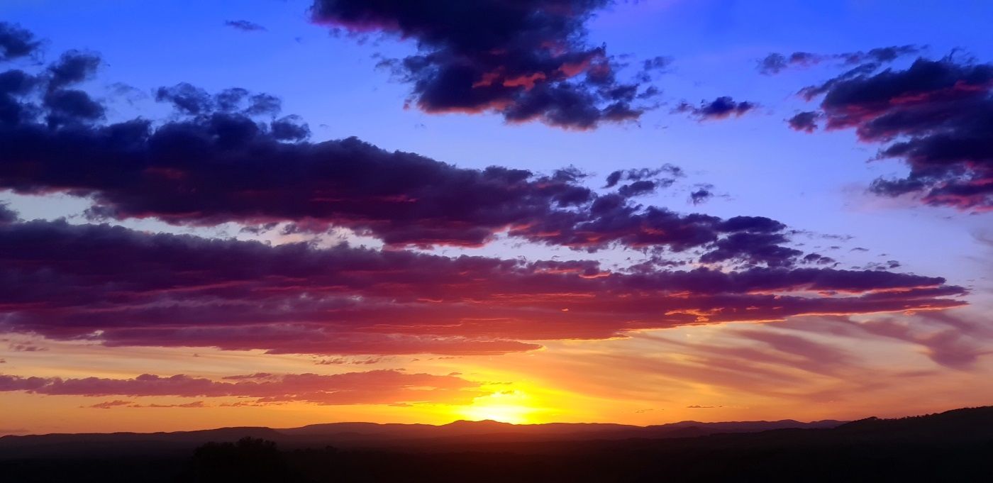 A Sunset With A Lot Of Clouds In The Sky — The Guttering Cleaning Man in Nabiac, NSW