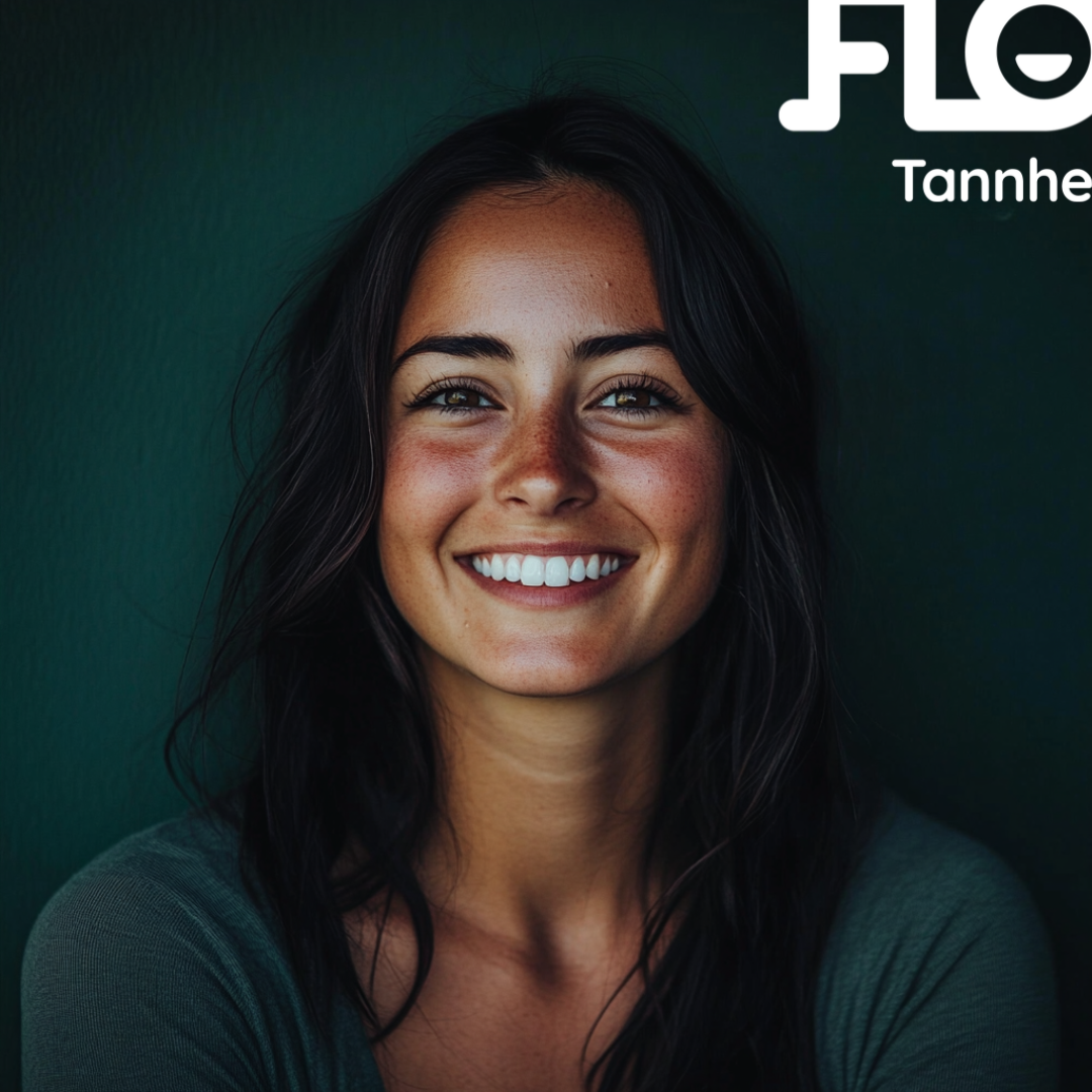 Pasient mistet bit av en tann. Tannlege reparerte tannen med edge-bonding.