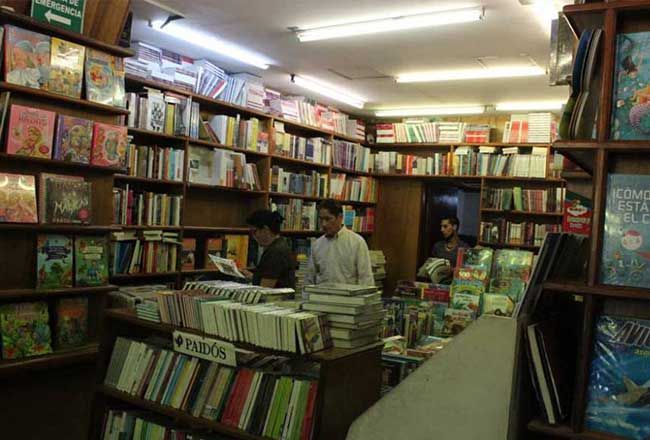 LIBRERÍA UNIVERSAL DE ZACATECAS 