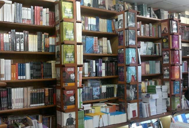 LIBRERÍA UNIVERSAL DE ZACATECAS 