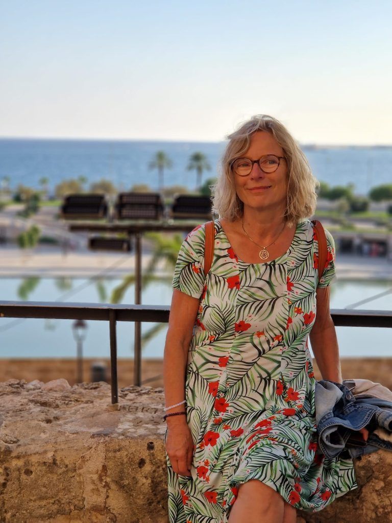©Sternenduft Link zu Christa Leitner, Astrologin Sternenduft