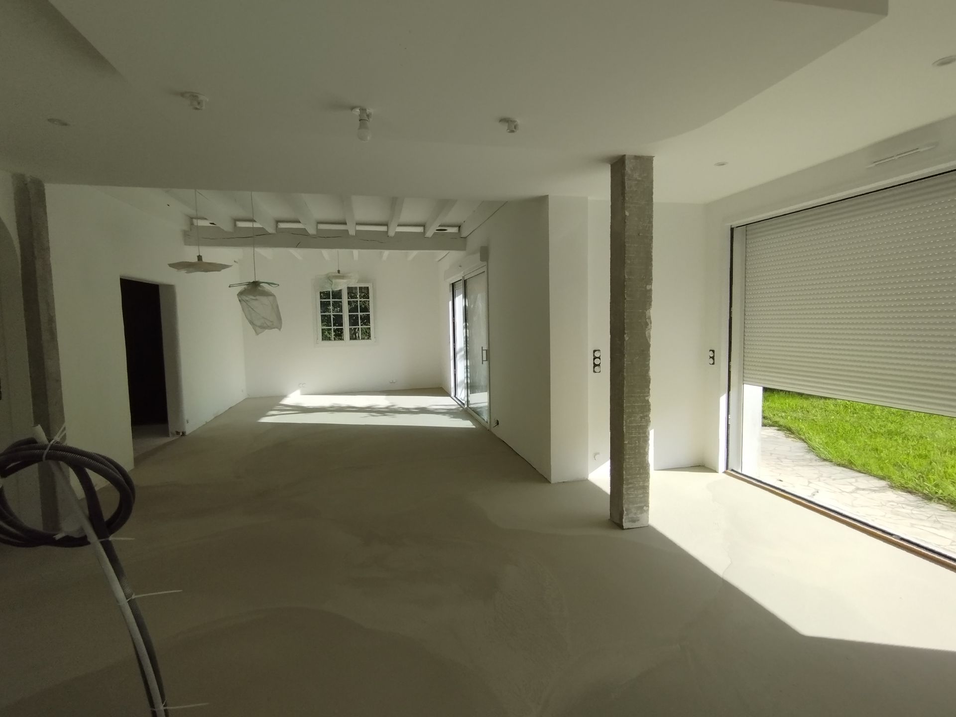 Plan de la partie sud de la maison avant travaux, avec chambre a coucher, toilettes, salle de bain et salon .