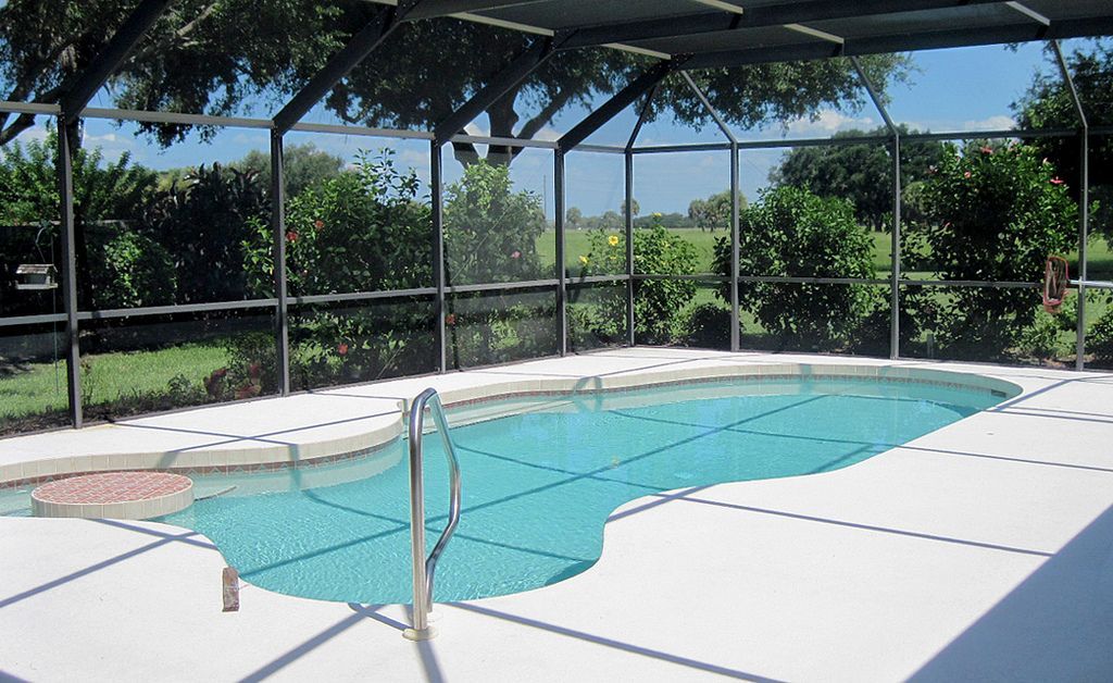 Pest Control Services - Pest Control Treatment in Florida - Image of Home Protection