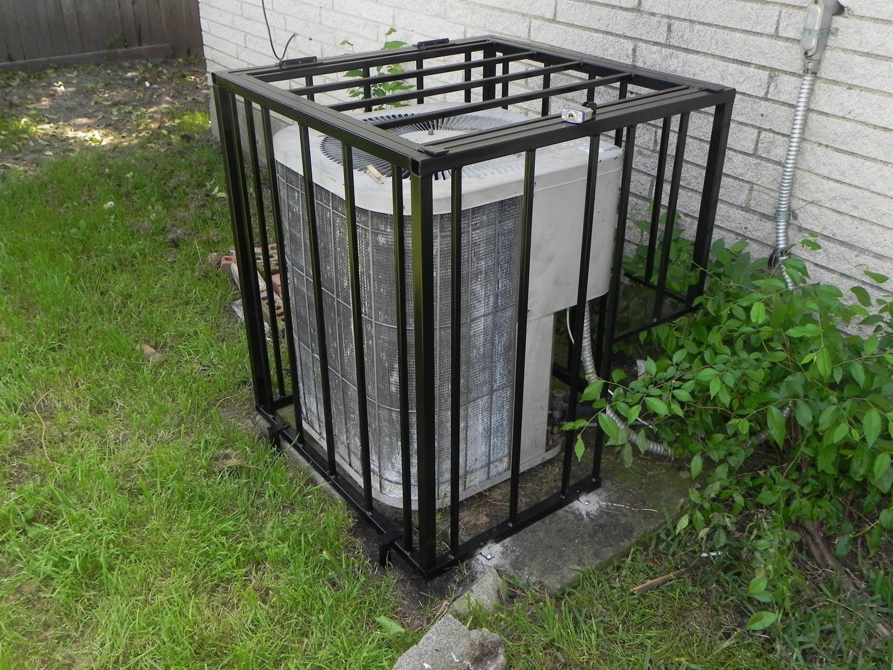 HVAC Fence - Dallas, TX - James Earl Jones LLC