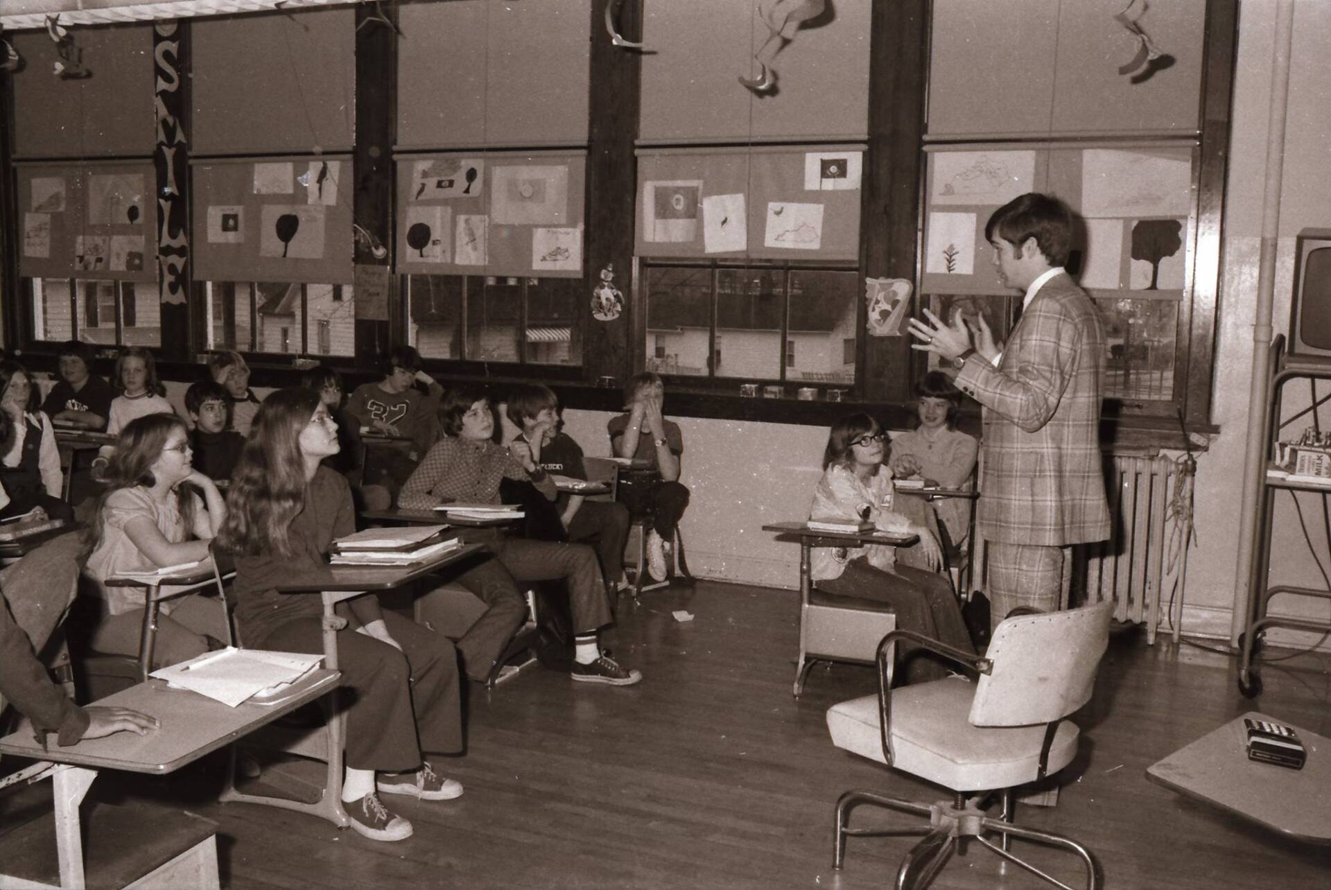 Versailles School Apartments AU Associates