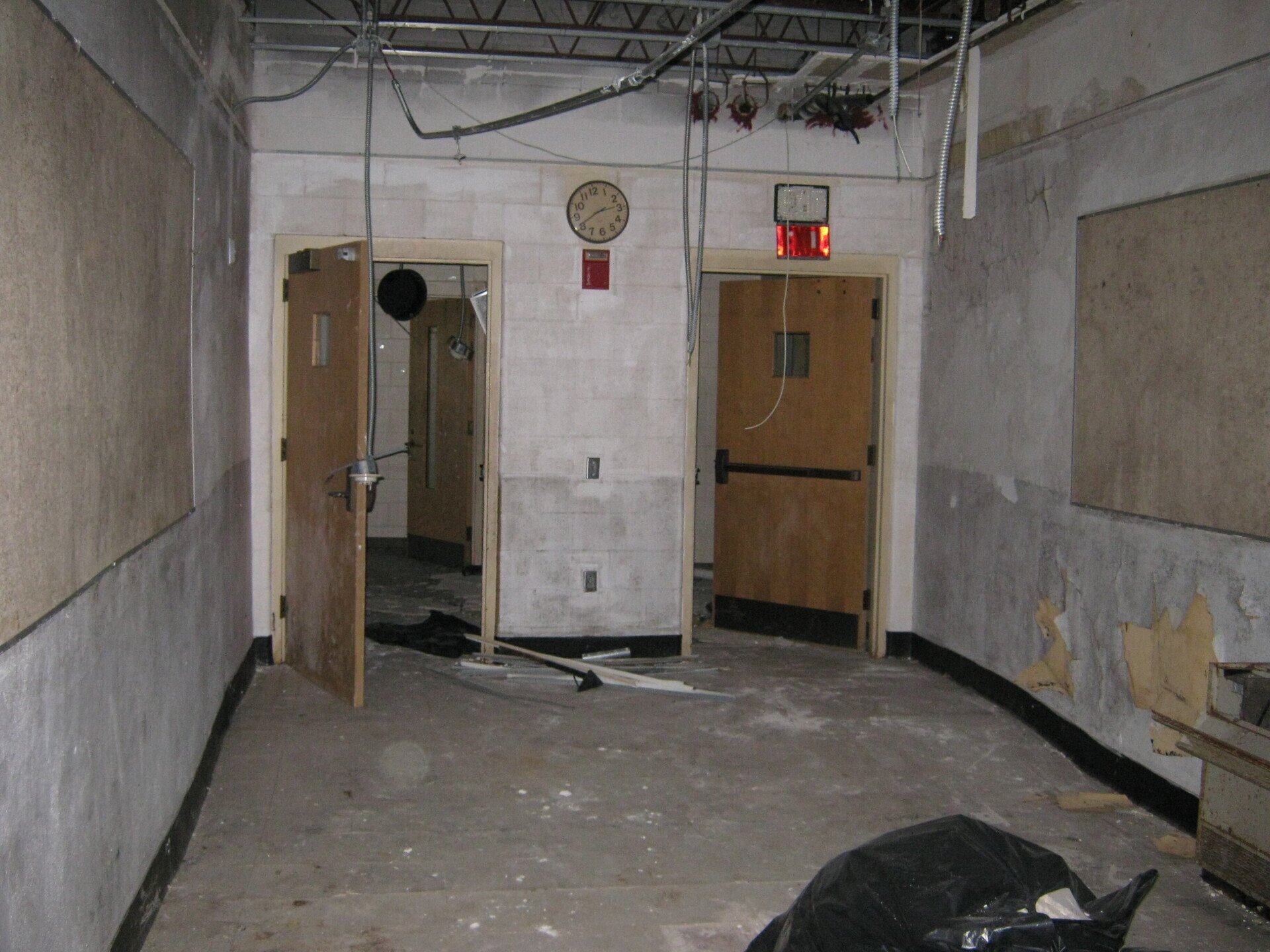 Versailles School Apartments AU Associates