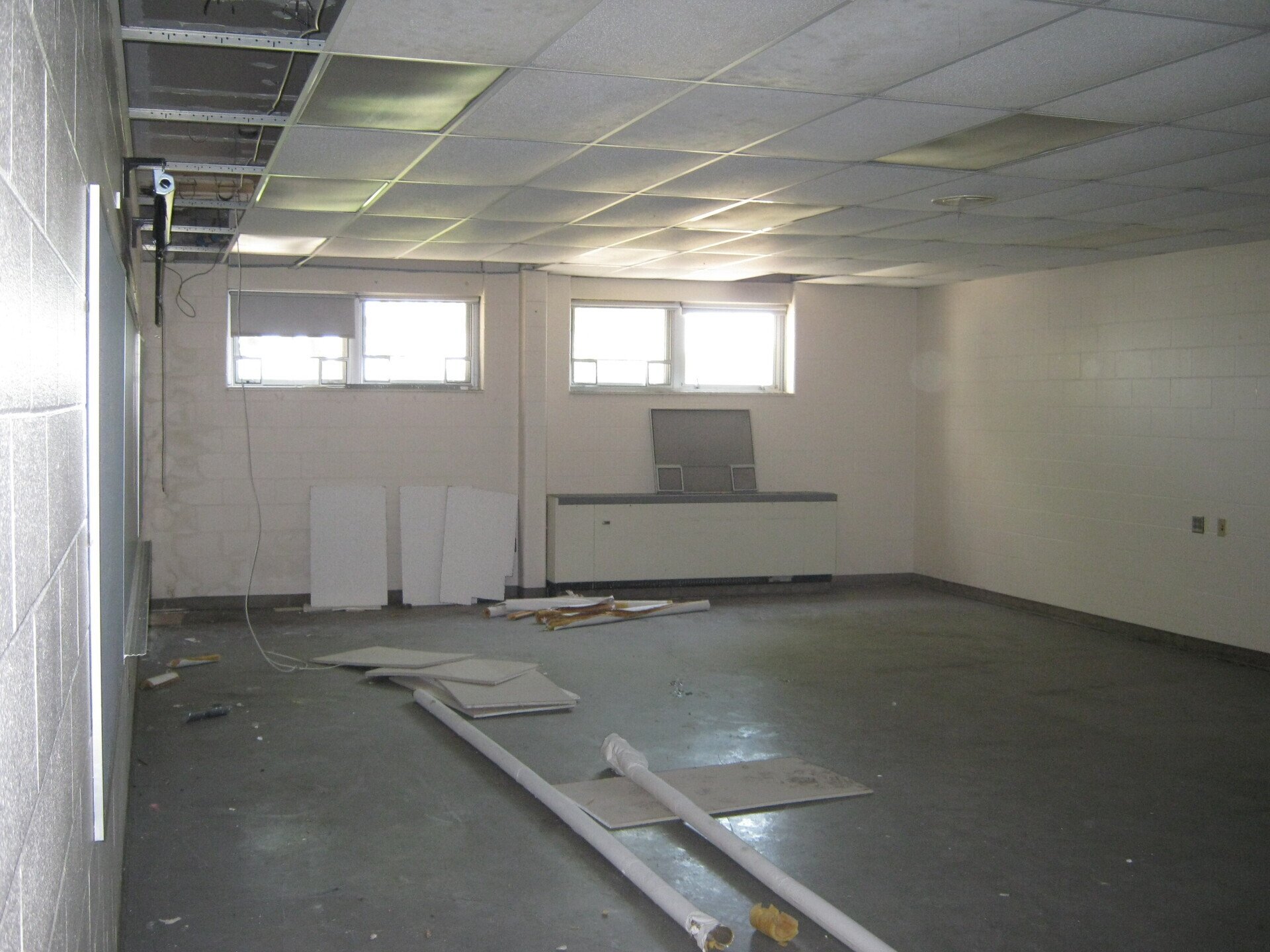 Versailles School Apartments AU Associates