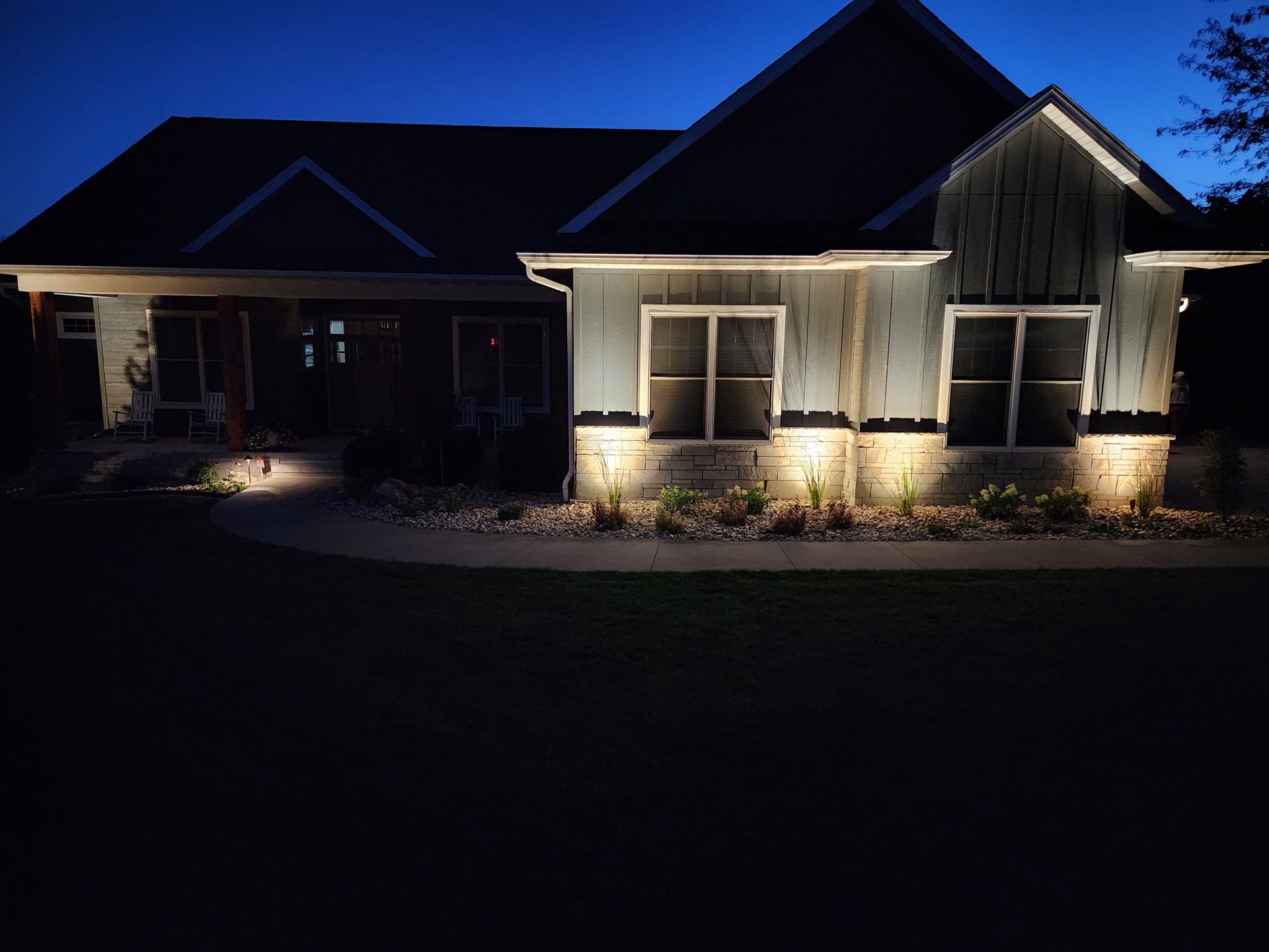 Landscape Light Security — Marion, IA — S&B Scapes Landscape Light Security — Marion, IA — S&B Scapes