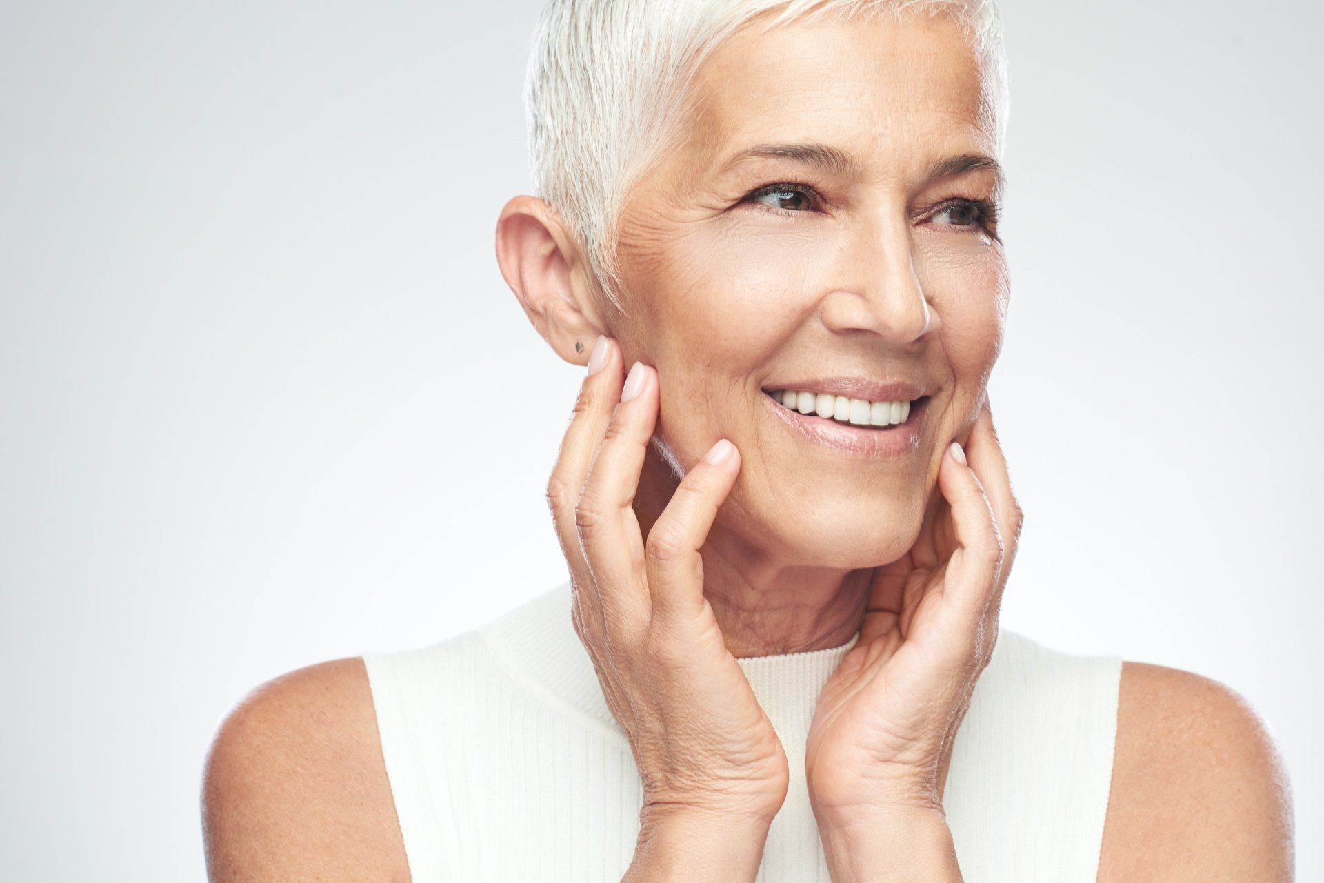 O que é implante dentário? O que é implante dentário?