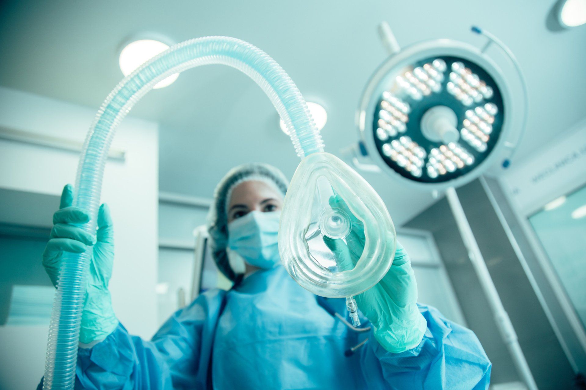 O que é implante dentário?