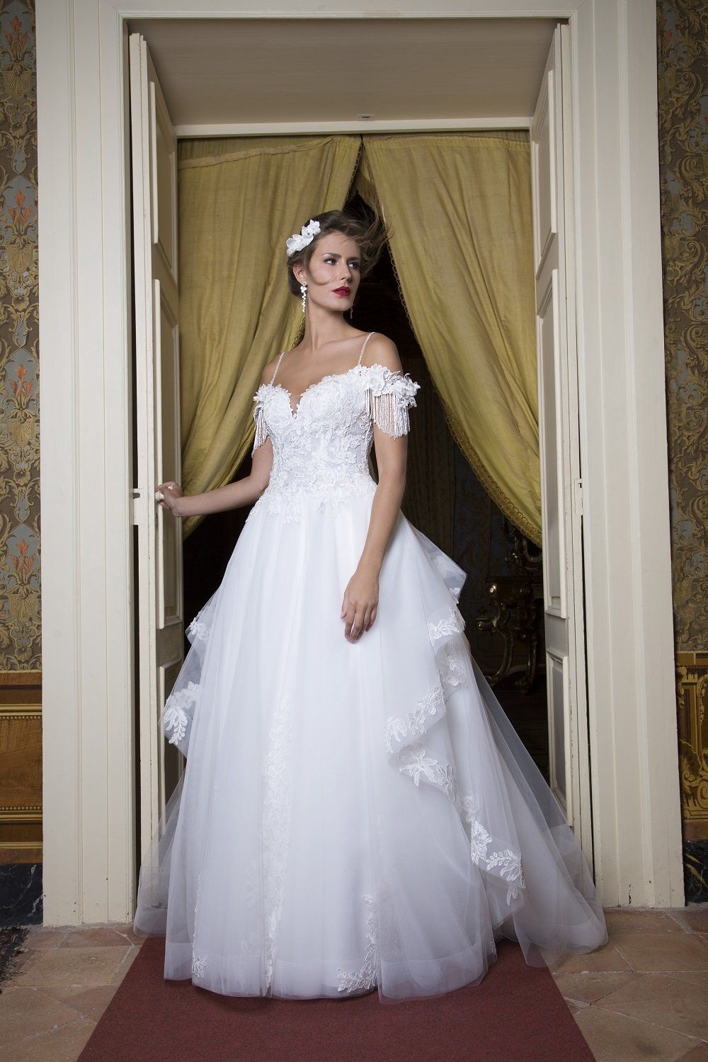 abito da sposa prezioso
