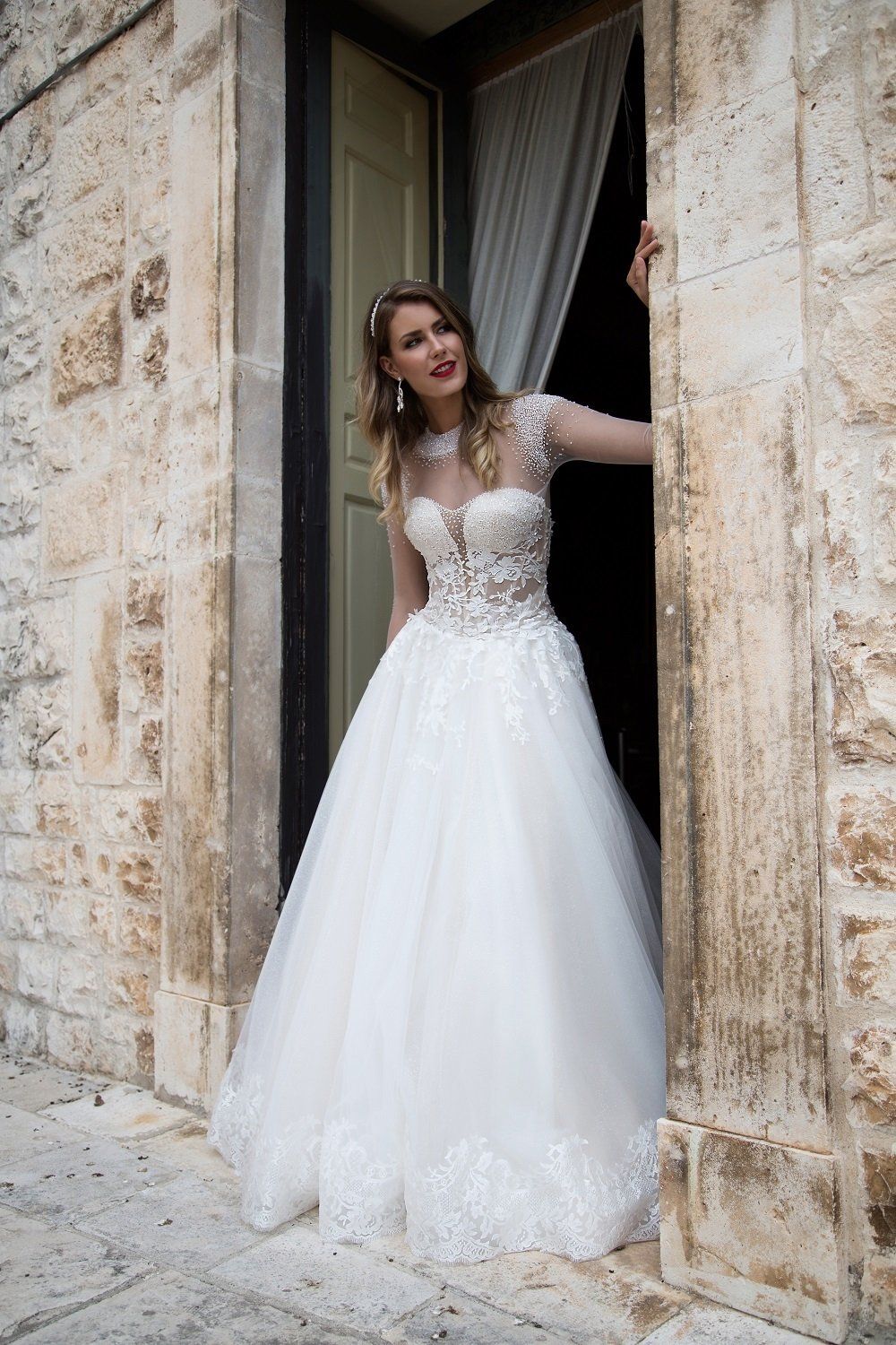 abito da sposa prezioso
