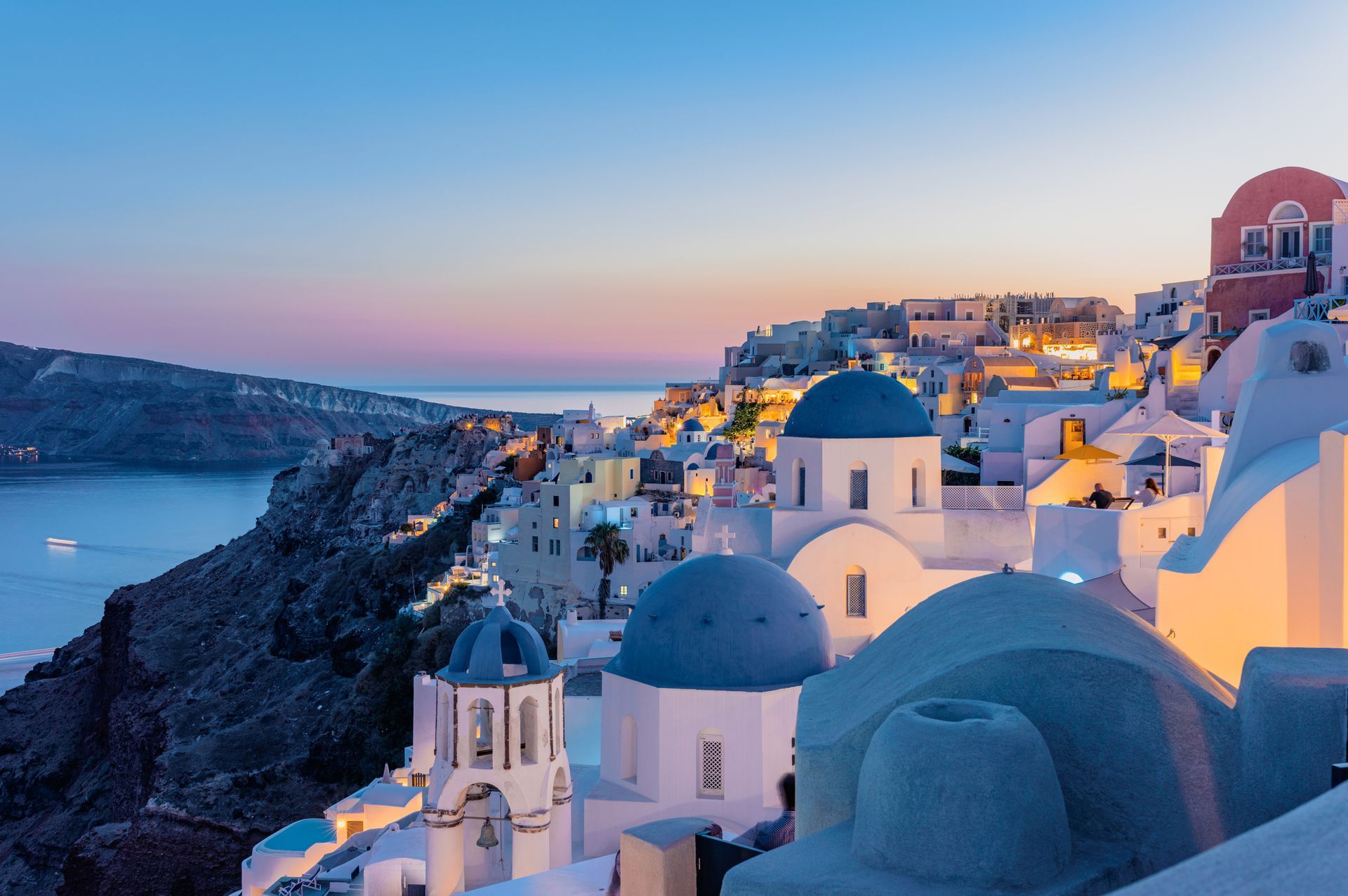 Viaggio di lusso da Milano a Santorini