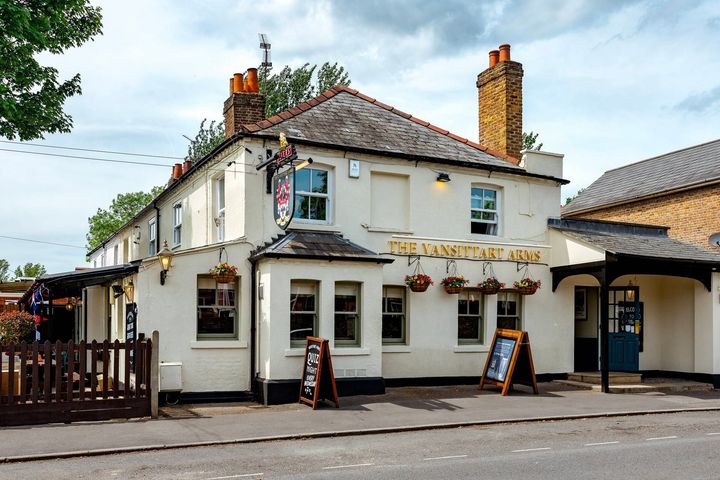 The Vansittart Arms, Windsor | Website Home Hero Image
