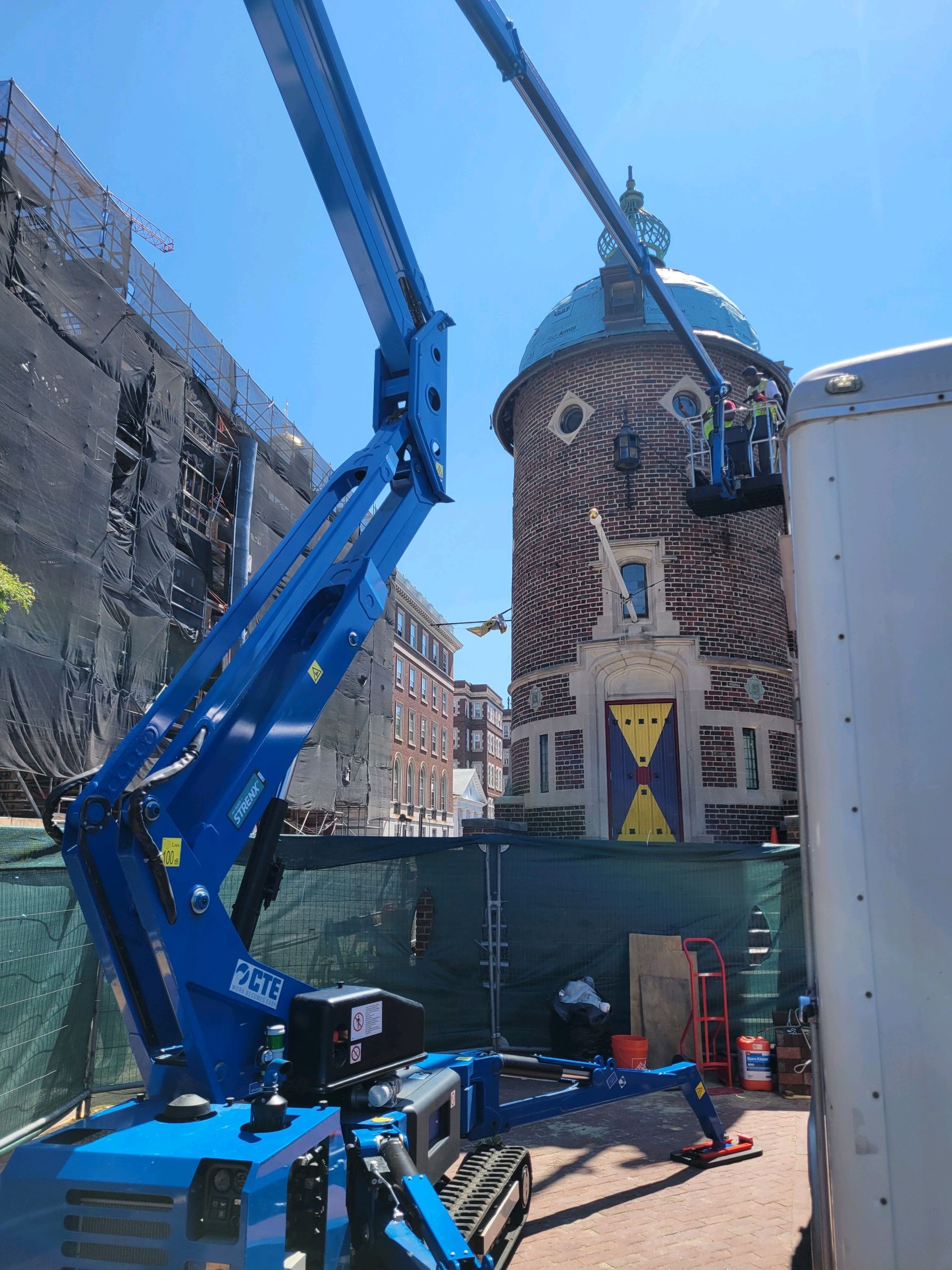 CTE TRACCESS 230-75 Aerial Lifts