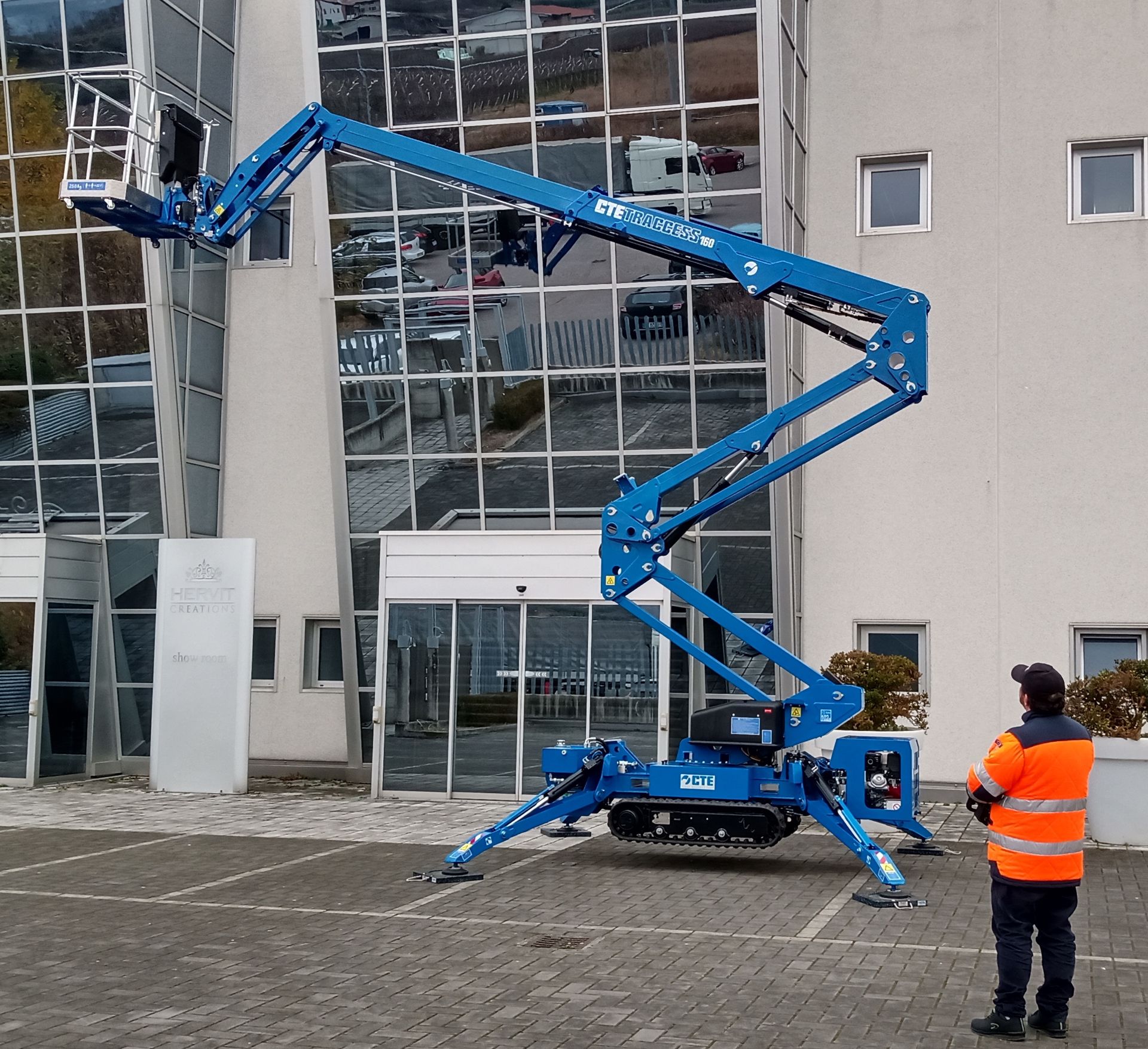 CTE TRACCESS Aerial Lifts