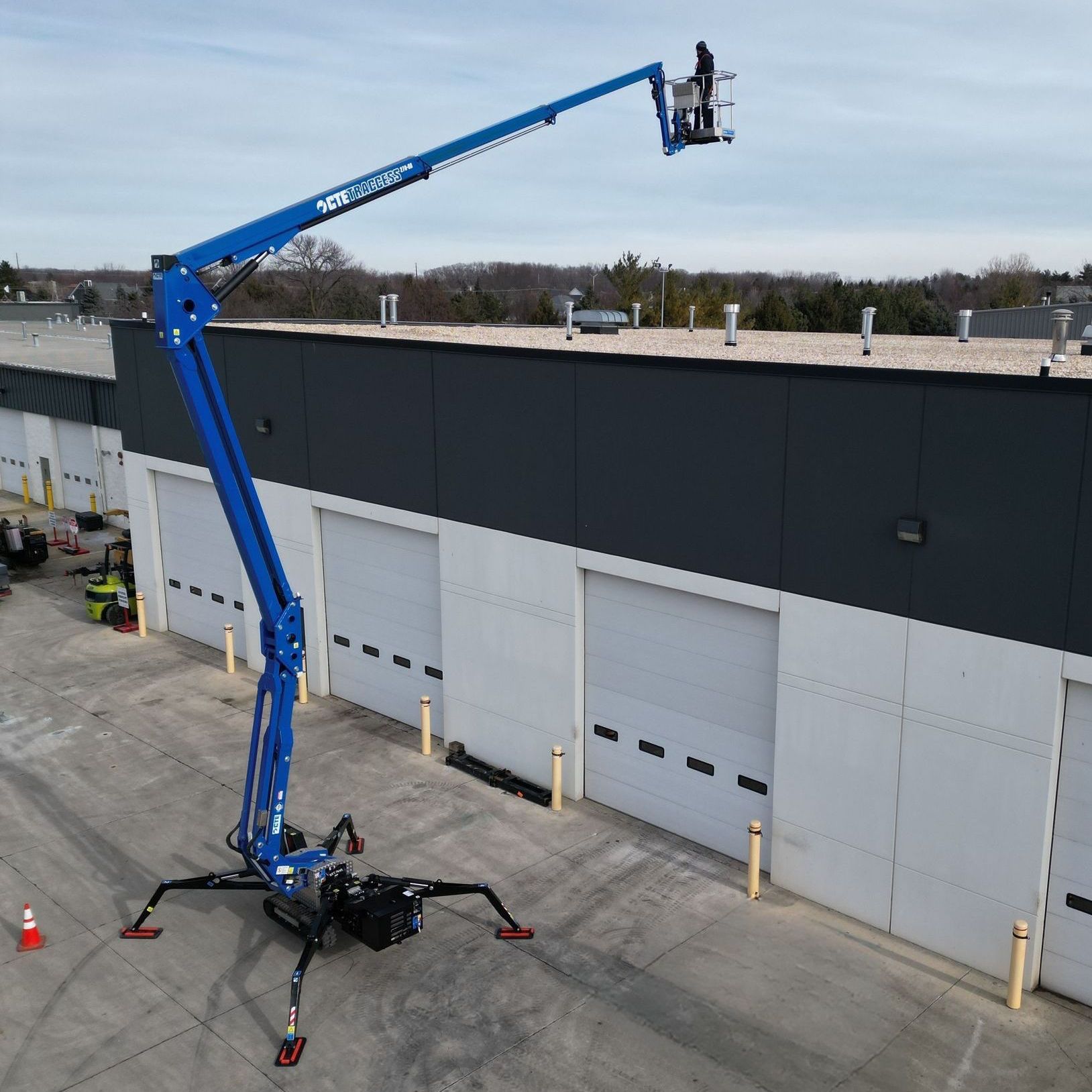 CTE boom lift in action in Iowa