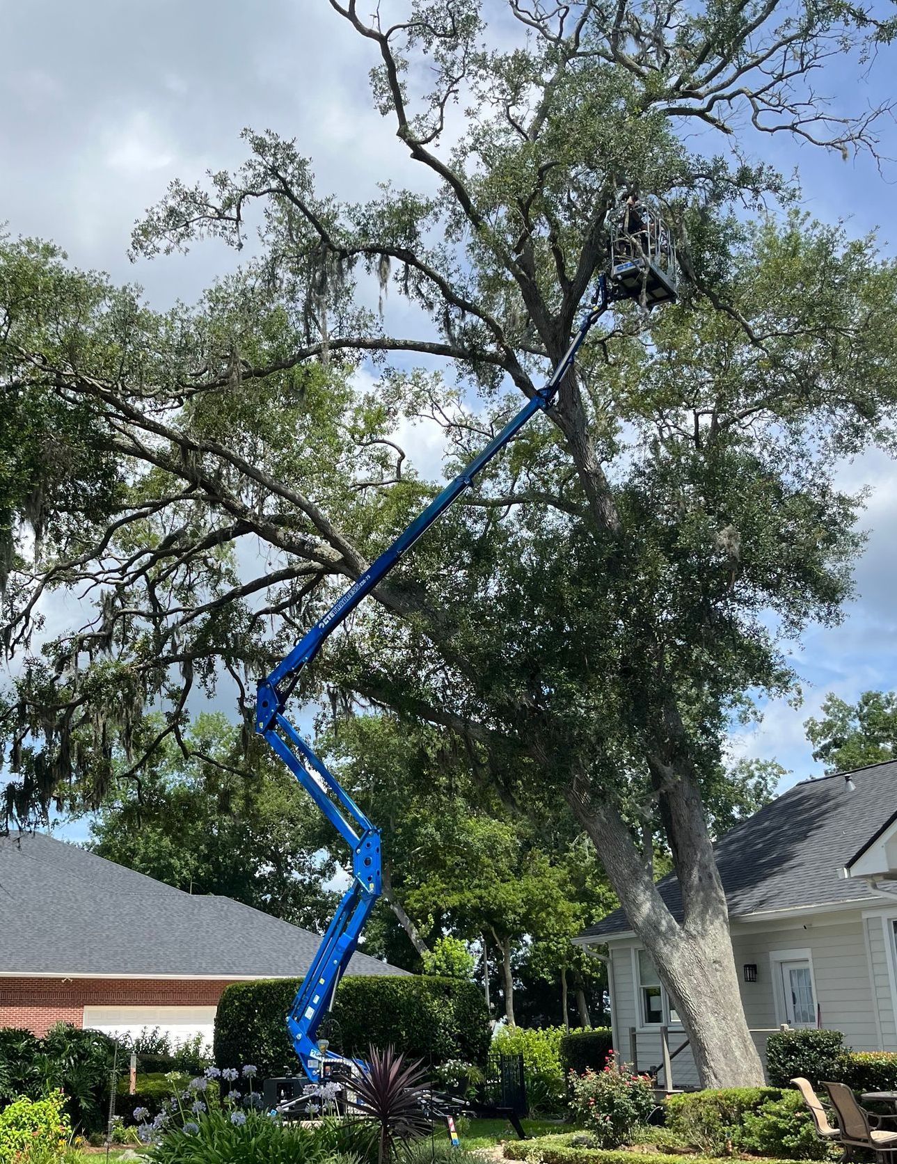 CTE Aerial Tracked boom lifts for sale in Alabama