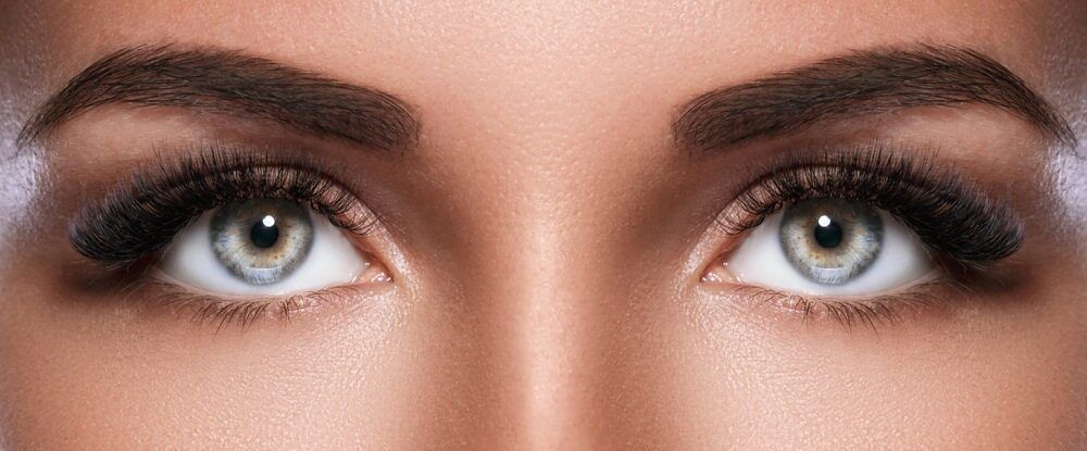 A Close Up of a Woman 's Eyes With Long Eyelashes — Southside Hair & Beauty Design In South Tamworth, NSW