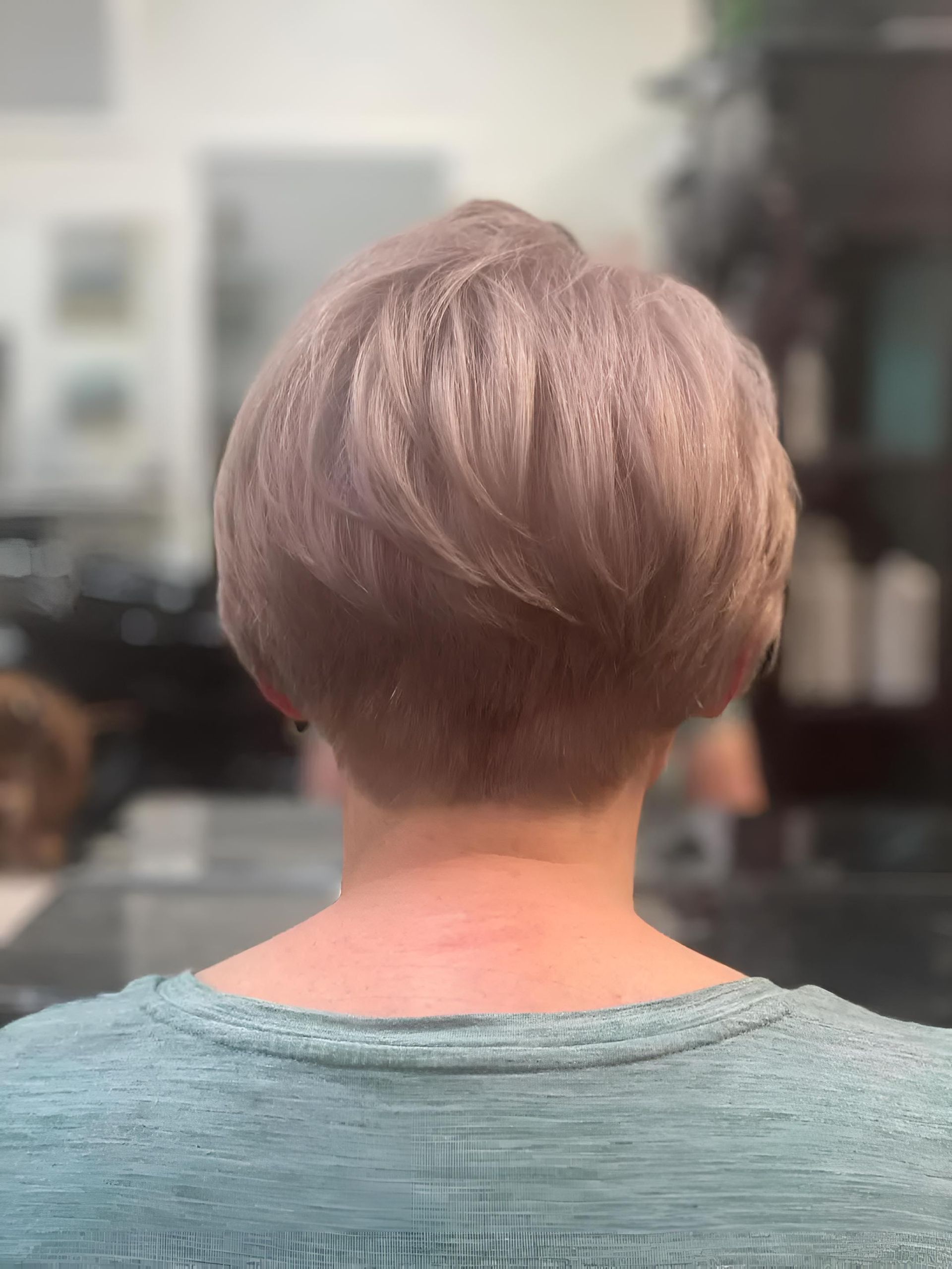 The Back of a Woman 's Head With Short Hair — Southside Hair & Beauty Design In South Tamworth, NSW