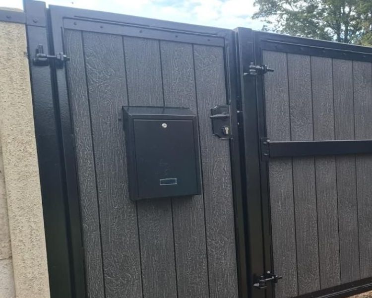 Composite Gates UK composite gate with integrated post box