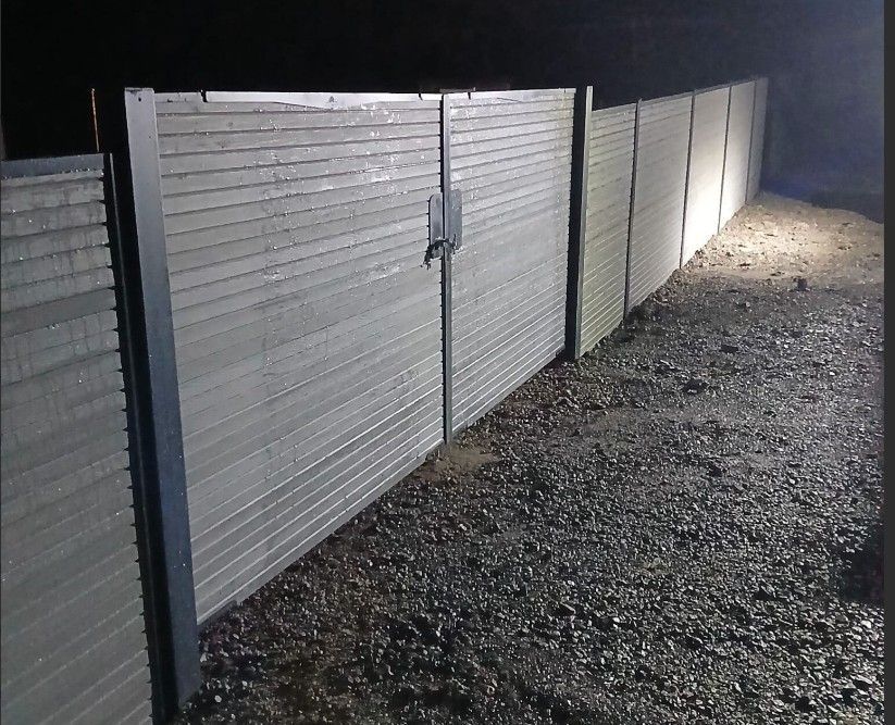 Composite Gates UK anthracite grey composite driveway gates with matching posts and fence panels
