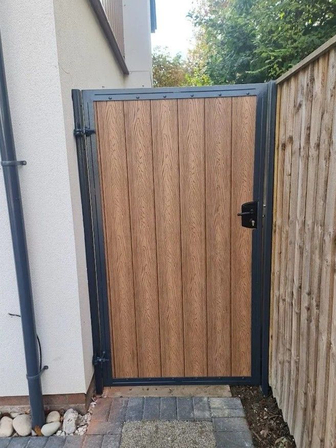 light oak composite gate side in South London