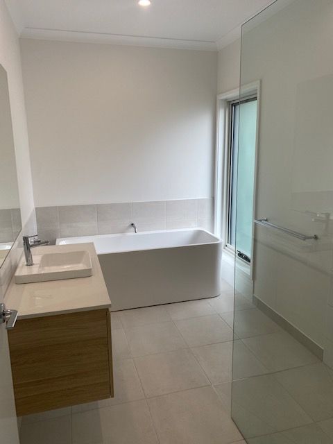Ferrier+main+bath