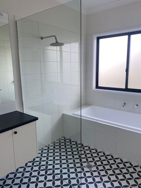 Phelan+bath+1